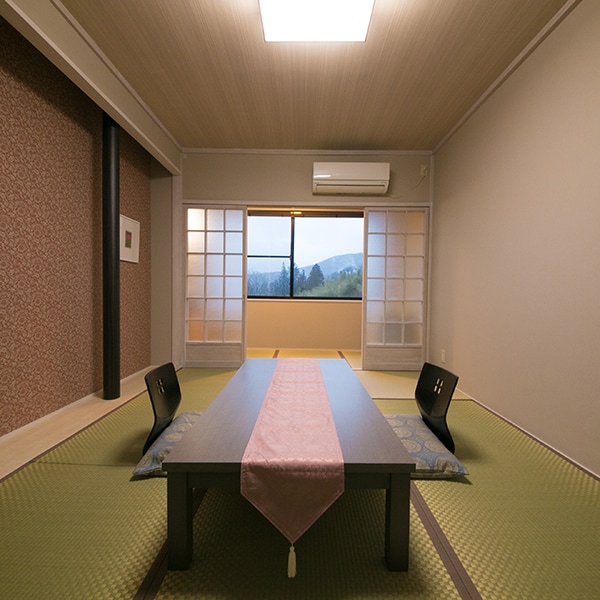 ・[Japanese-style room 7 tatami mats]