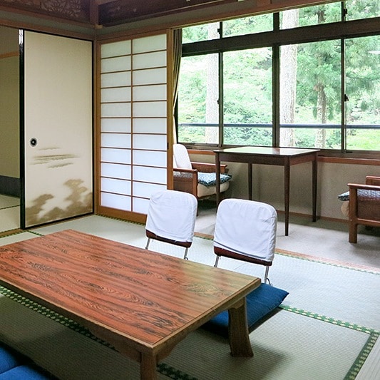 Japanese-style room 14 tatami mats square