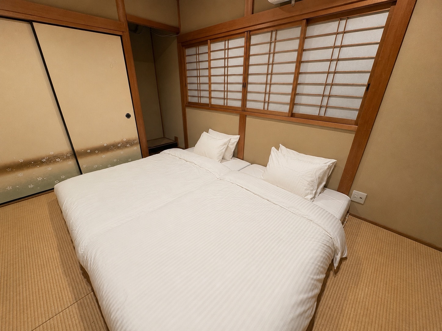 Bedroom (bed)