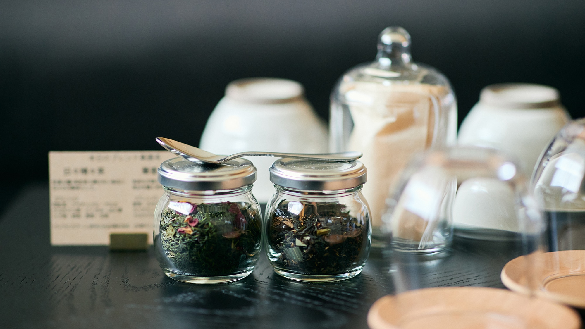 [Guest rooms] Medicinal tea is available