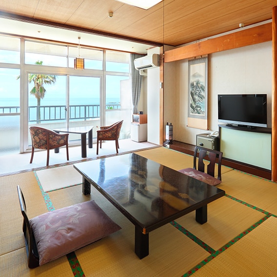 Ocean view [Japanese-style room in the main building]