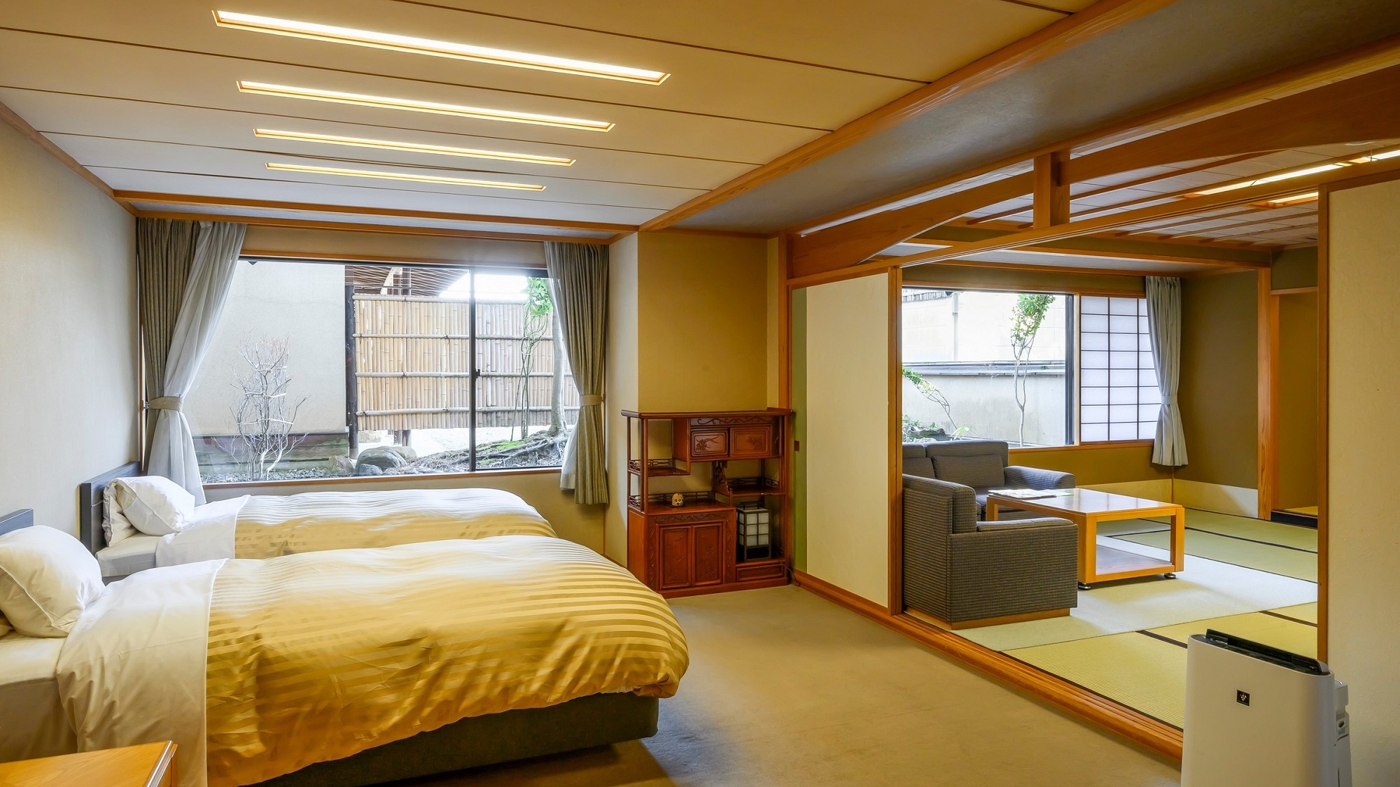 Senkeien "Fuyou" A spacious main room and twin bedroom. A guest room with a hot spring with natural hot spring water.