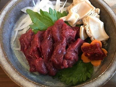 Sashimi kuda khas Aizu