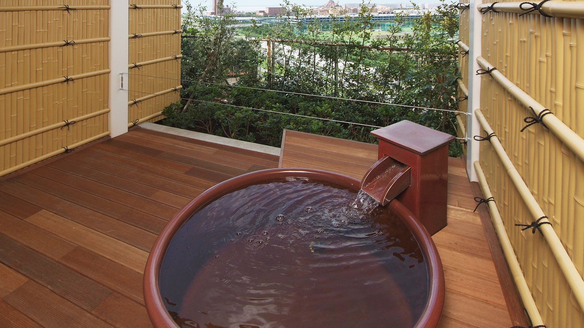 [Main building] Open-air bath in a Japanese-style room (picture is an image)