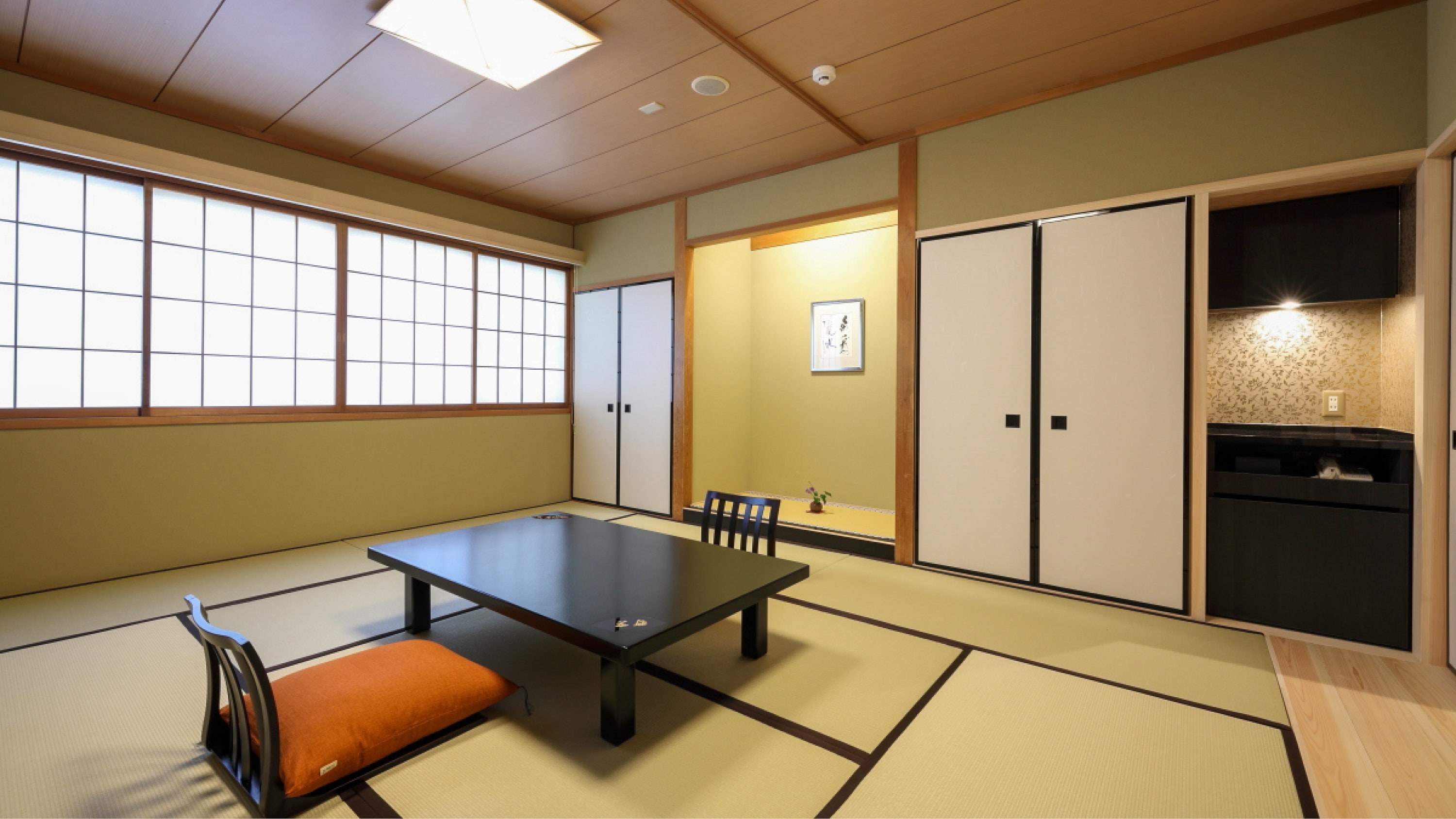 Superior Japanese-style room