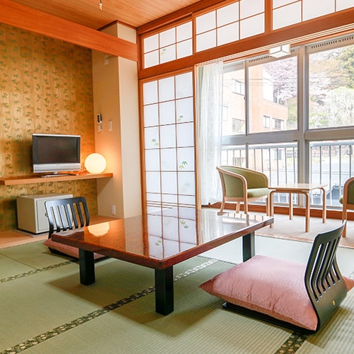 2018 renewed Japanese-style room with 8 tatami mats