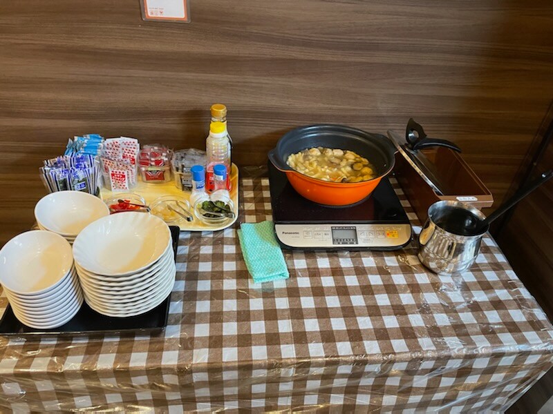 Breakfast ⑤ Buffet style