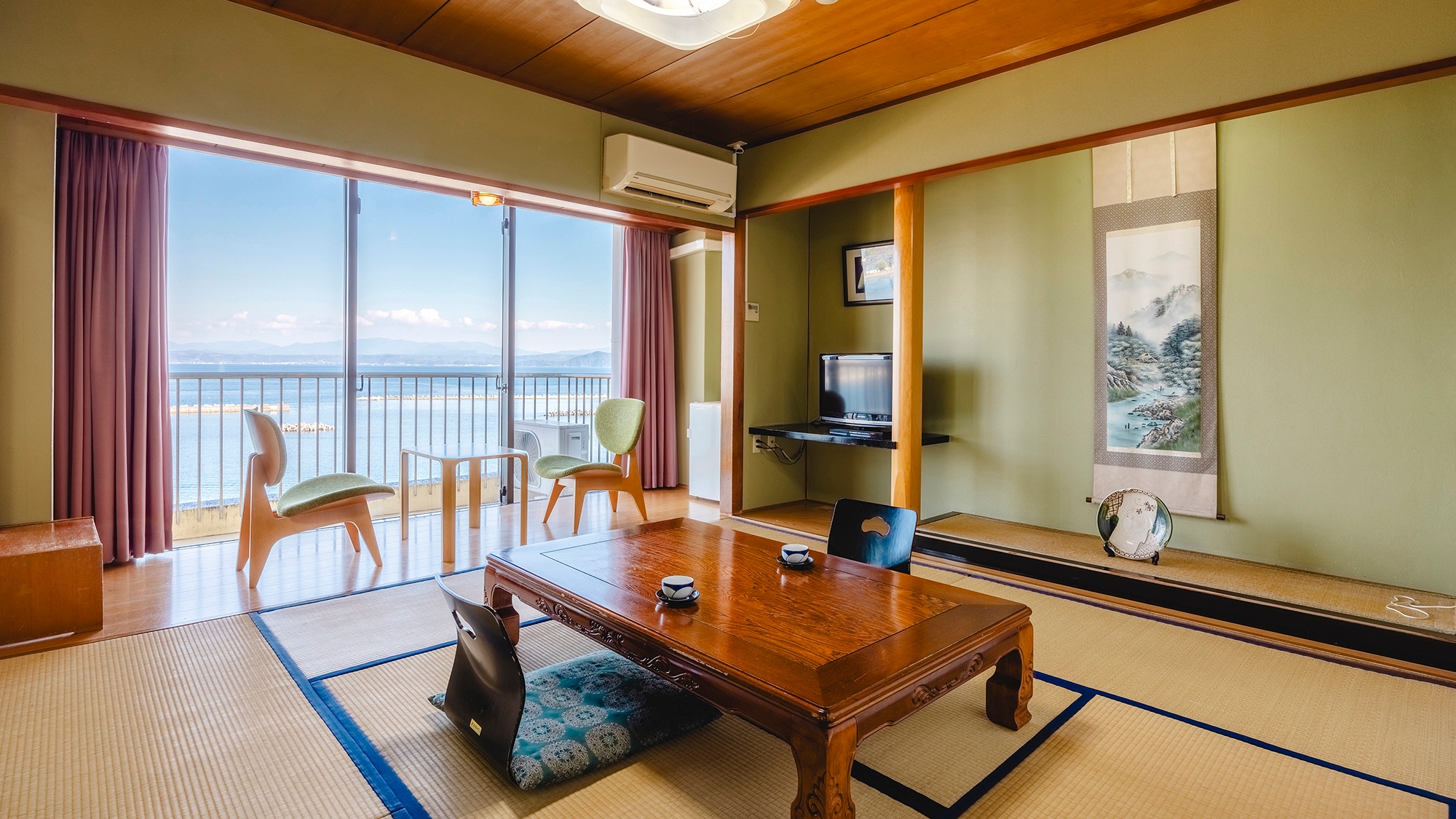 Ocean view Japanese style room / 8 tatami mats