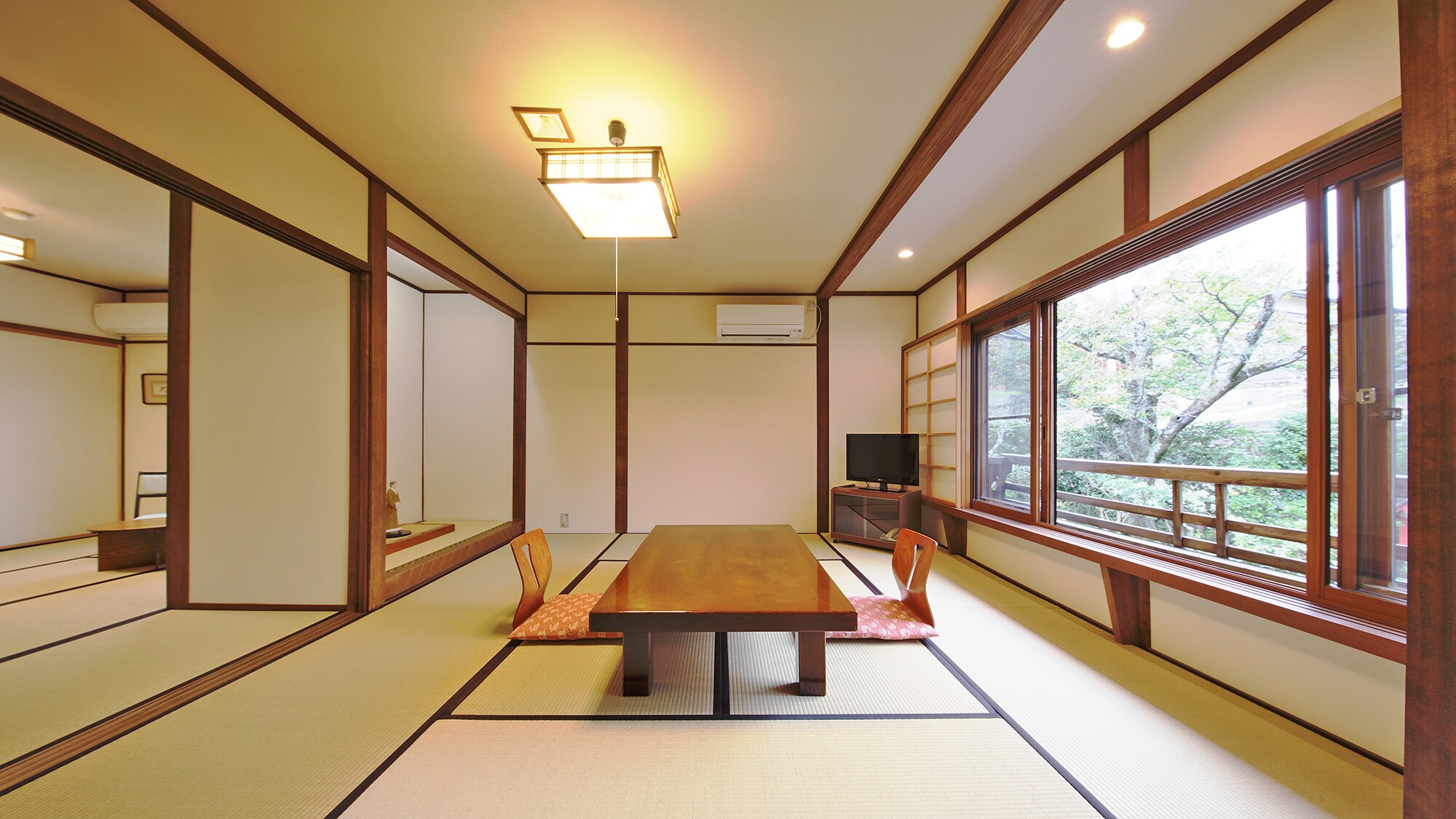 [Bamboo Room] Japanese-style room 9.5 tatami mats + 7 tatami mats