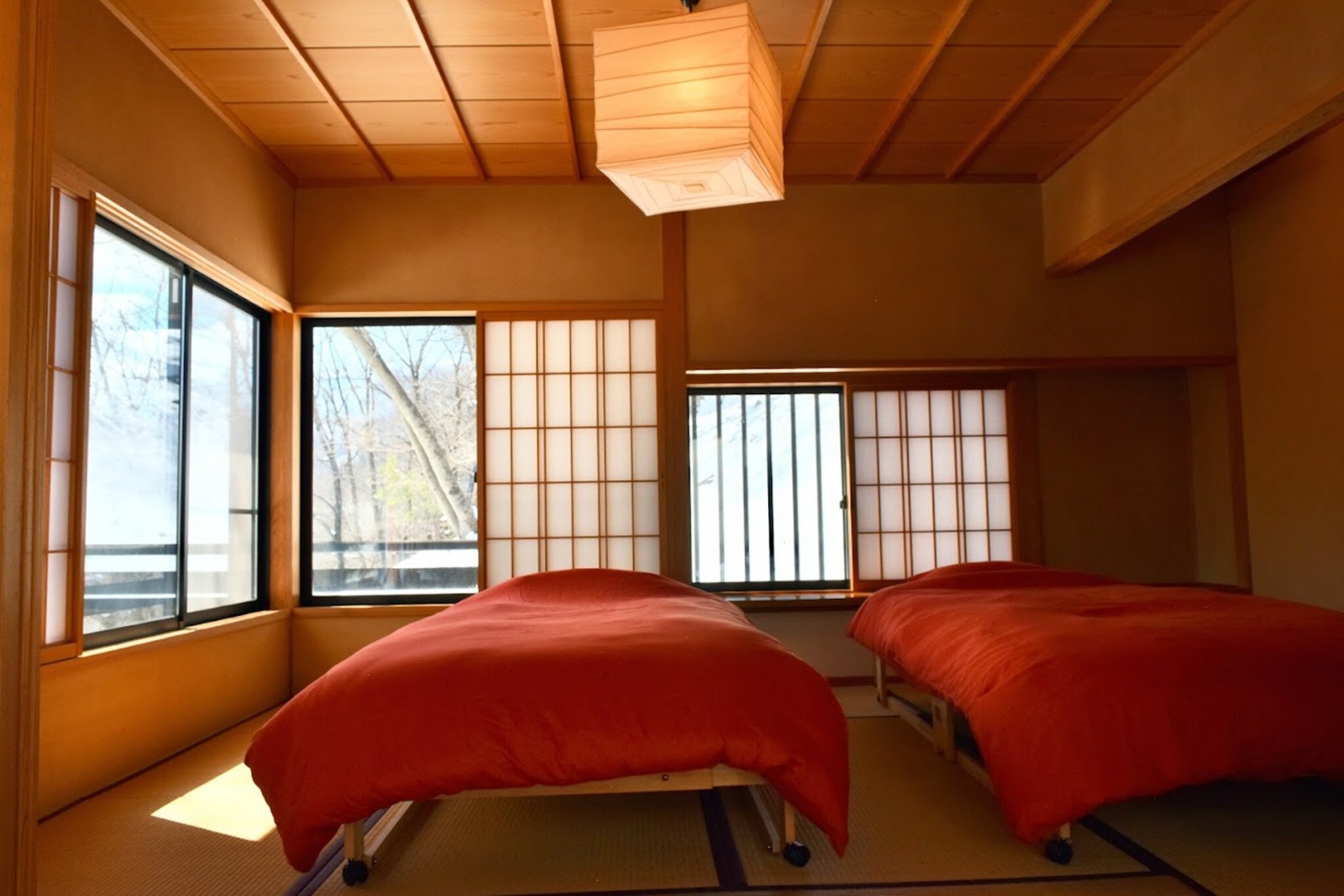 Sakanoie - Tempat tidur terpisah
