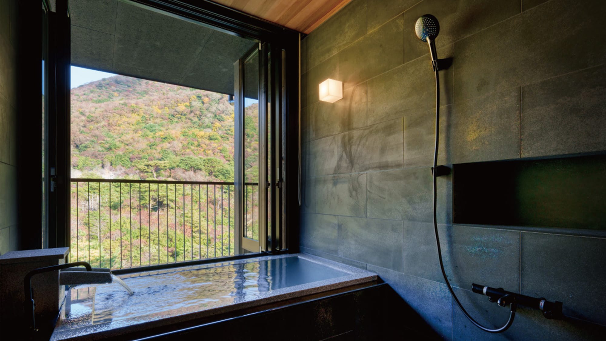 [With semi-open-air bath and terrace] Premium design room example
