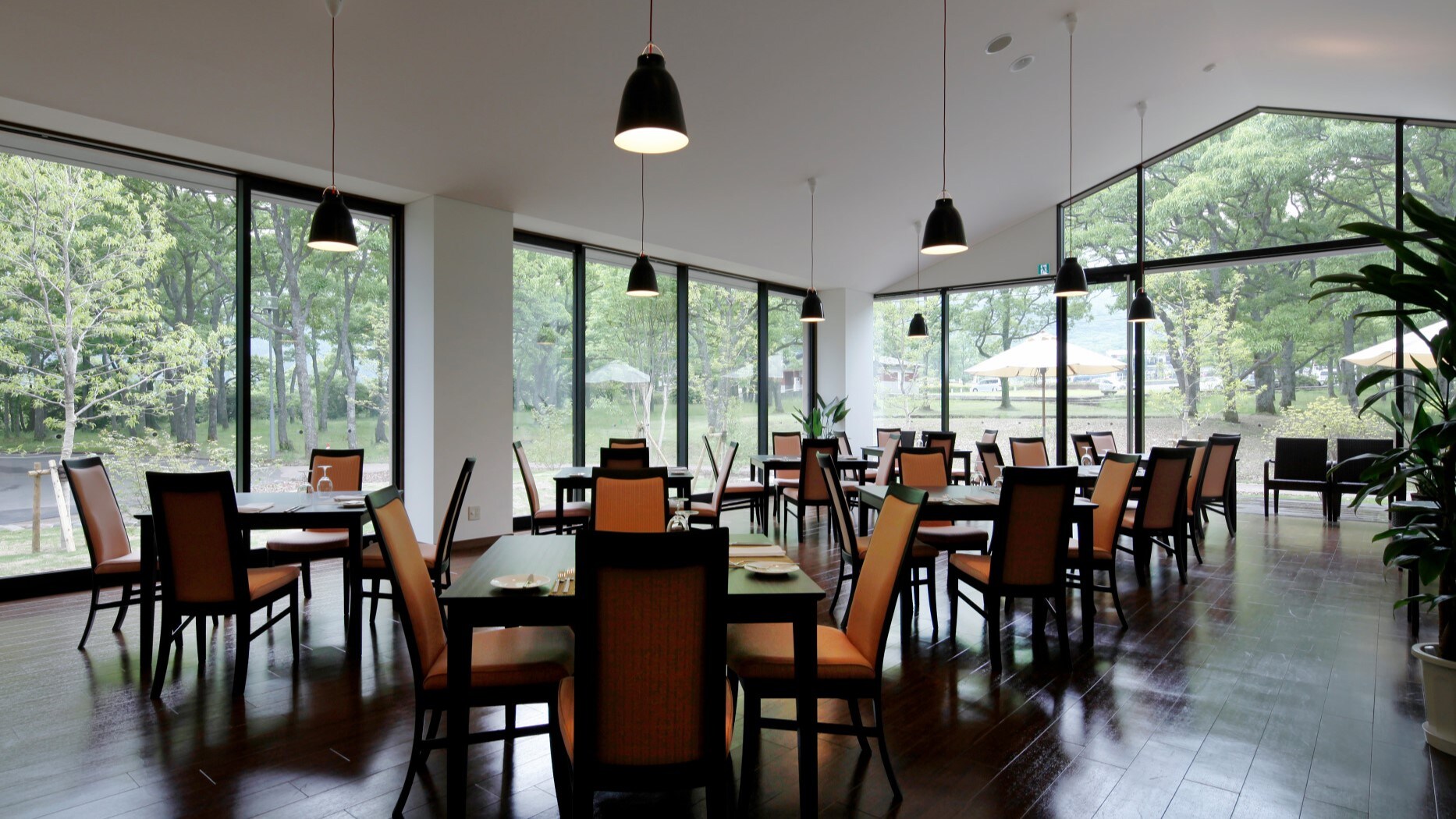 restaurant