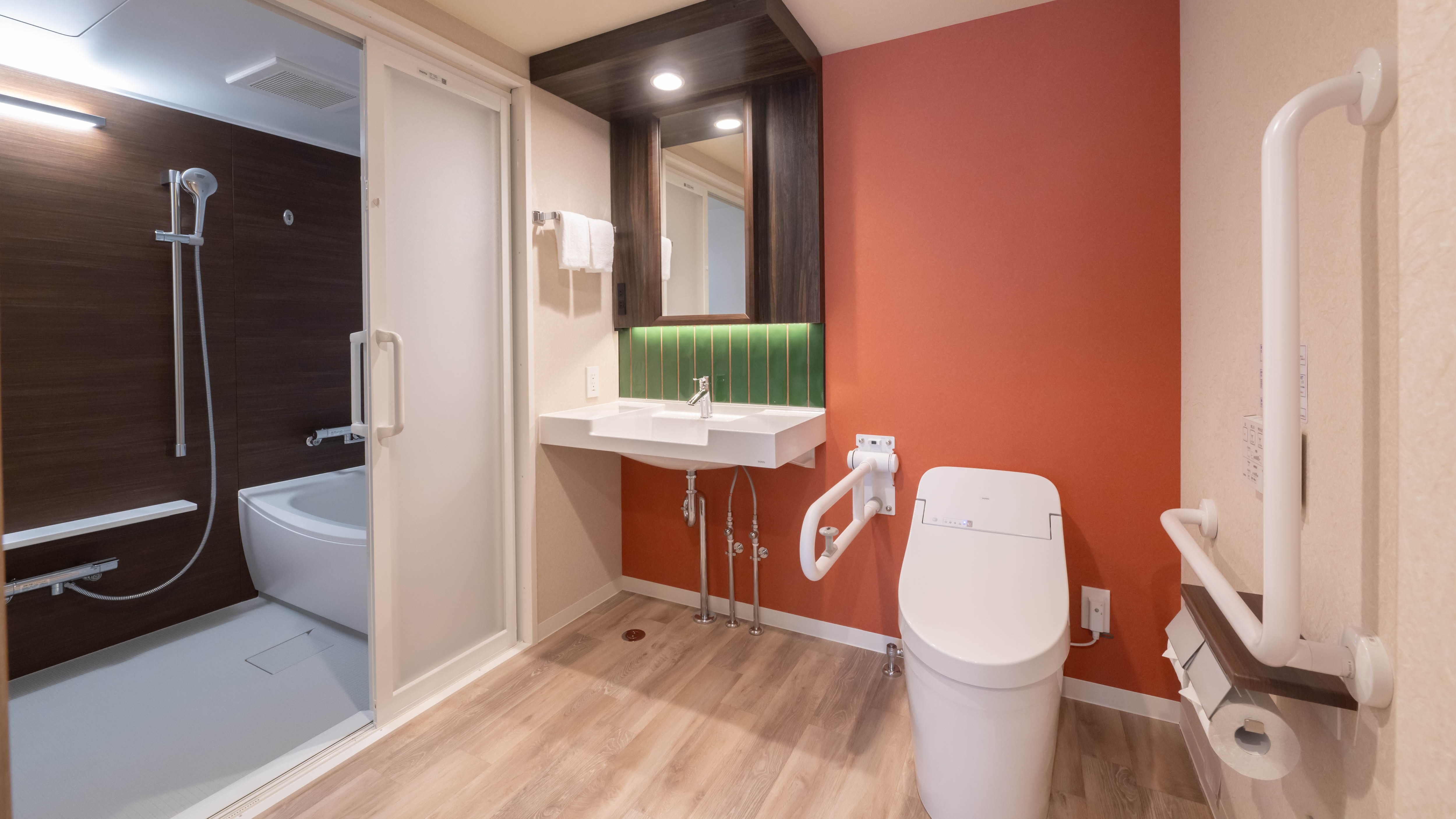 [Bathroom] Barrier-free bathroom with washing area, toilet