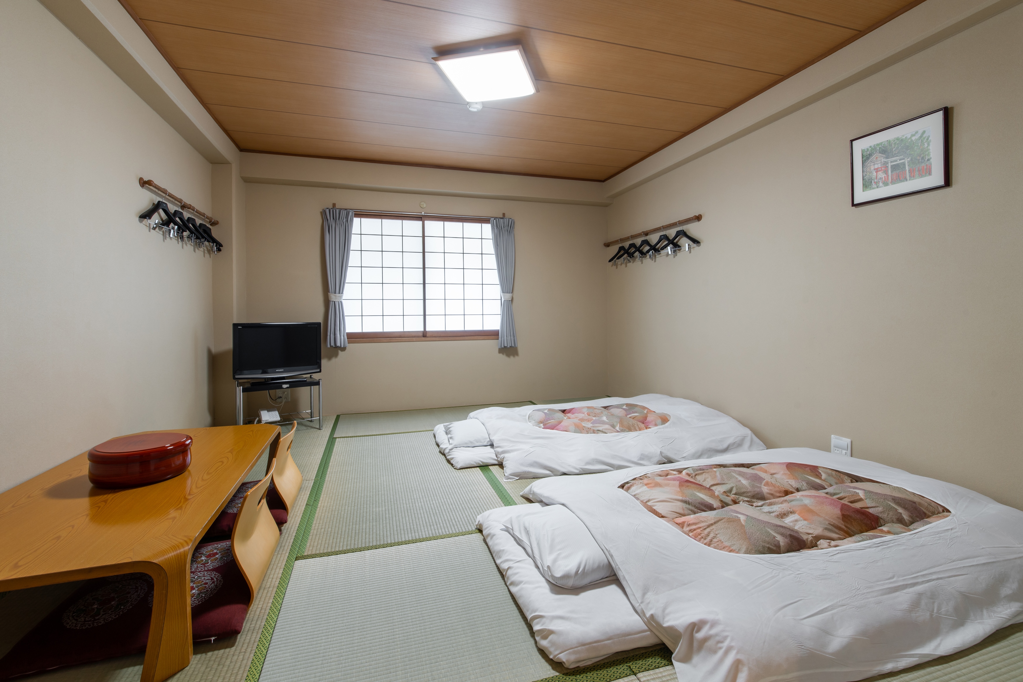 Japanese style room (10 tatami mats) with toilet