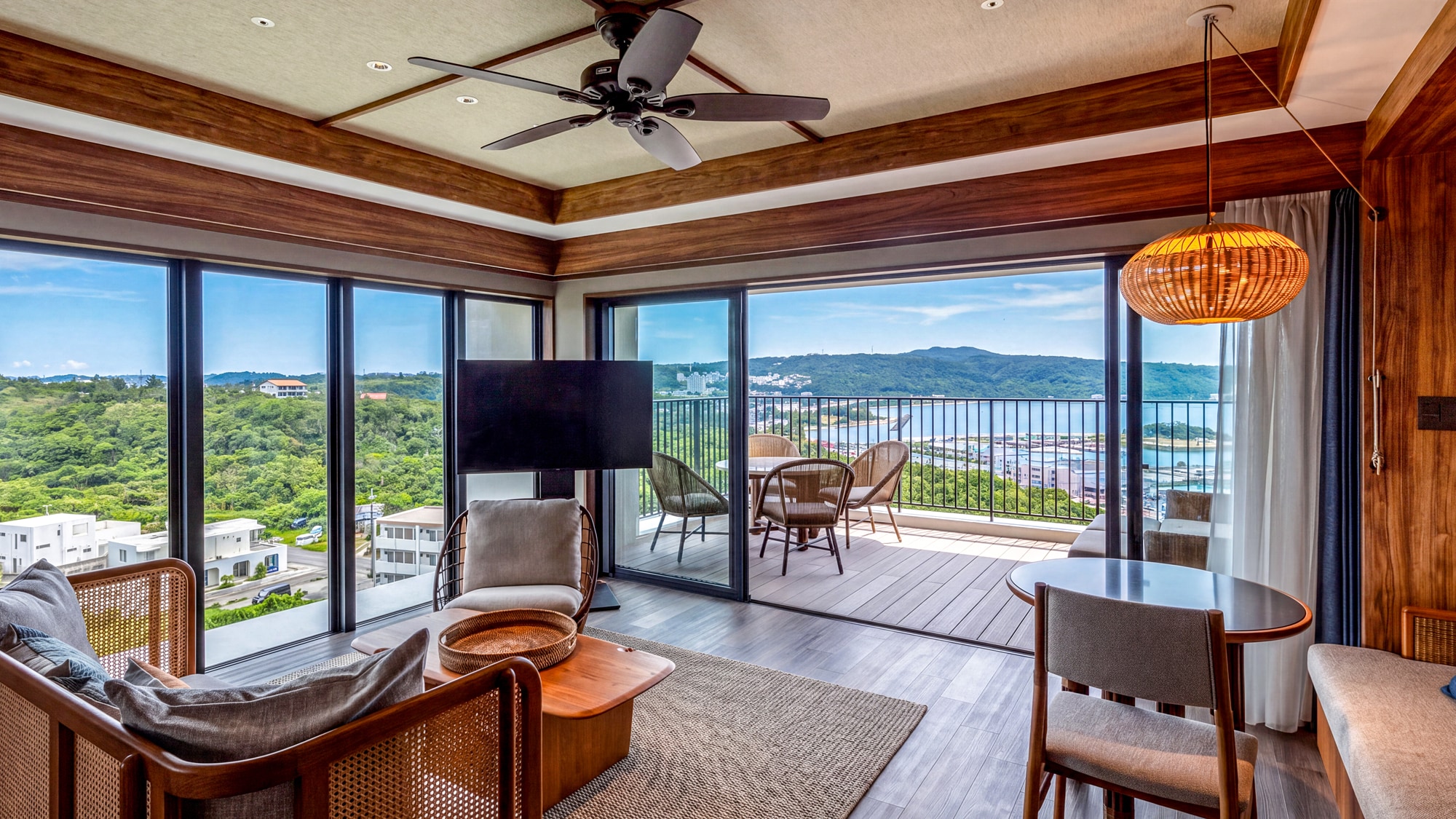 Corner Premium Suite High Floor