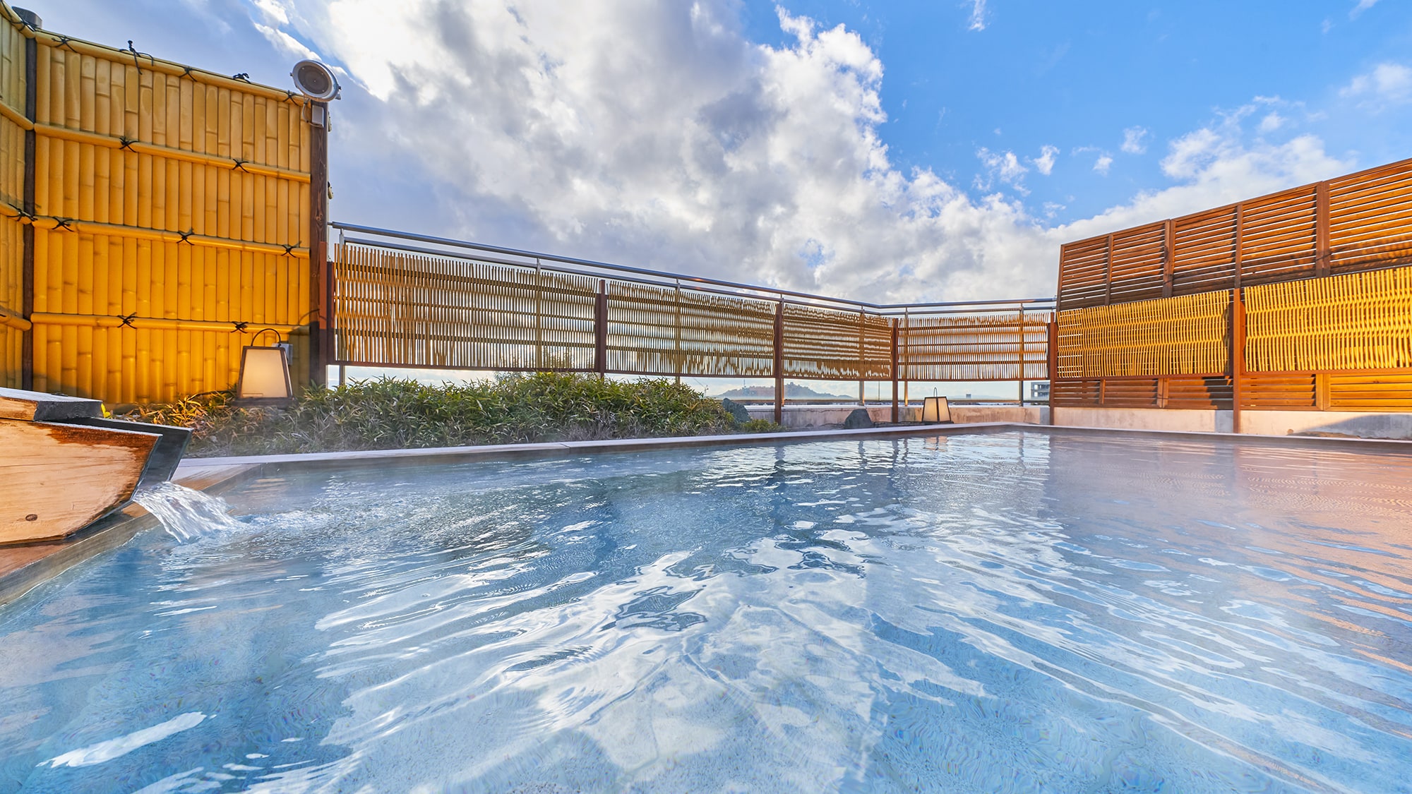 Open-air bath