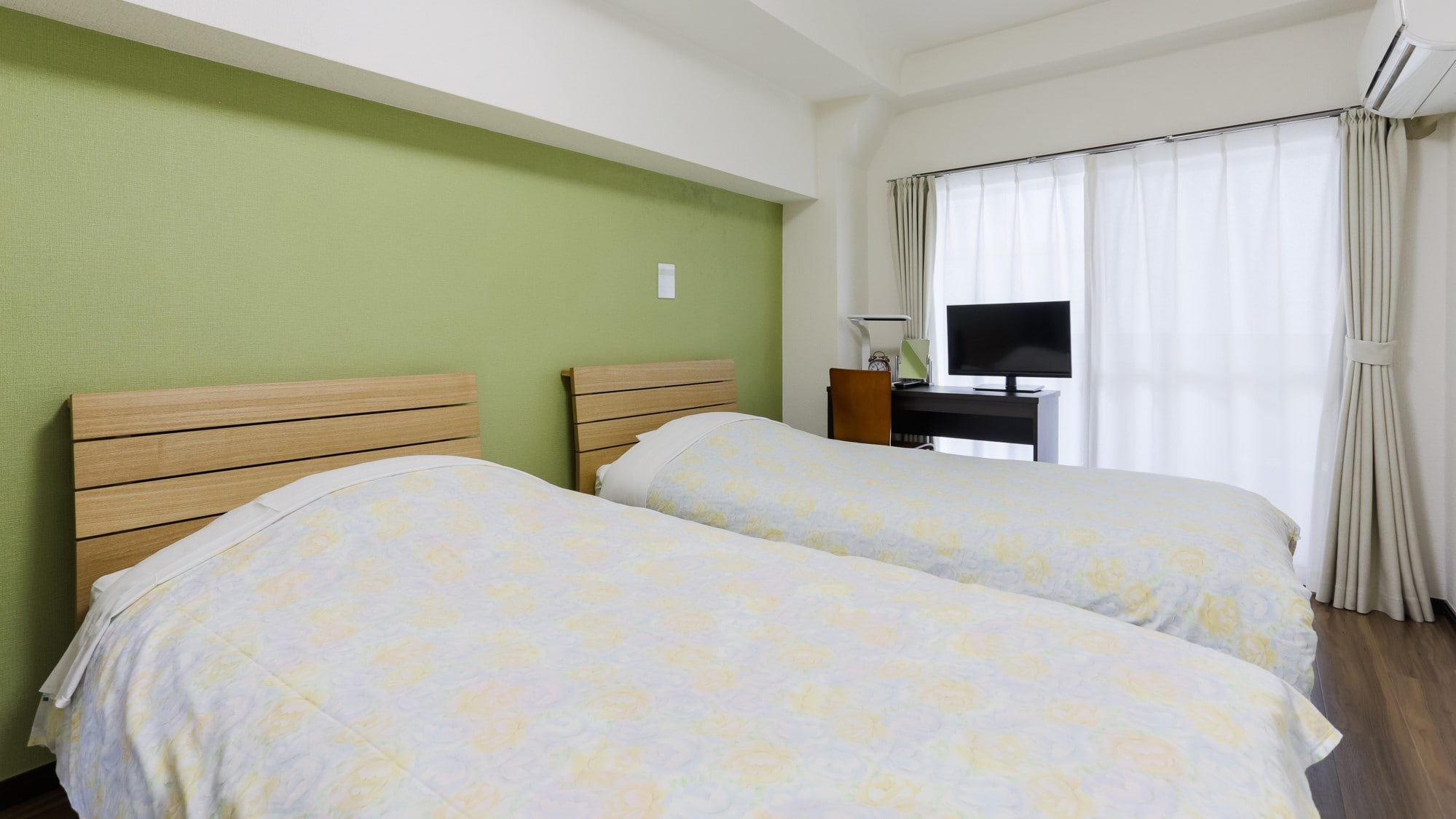 Kamar kembar di gedung utama
