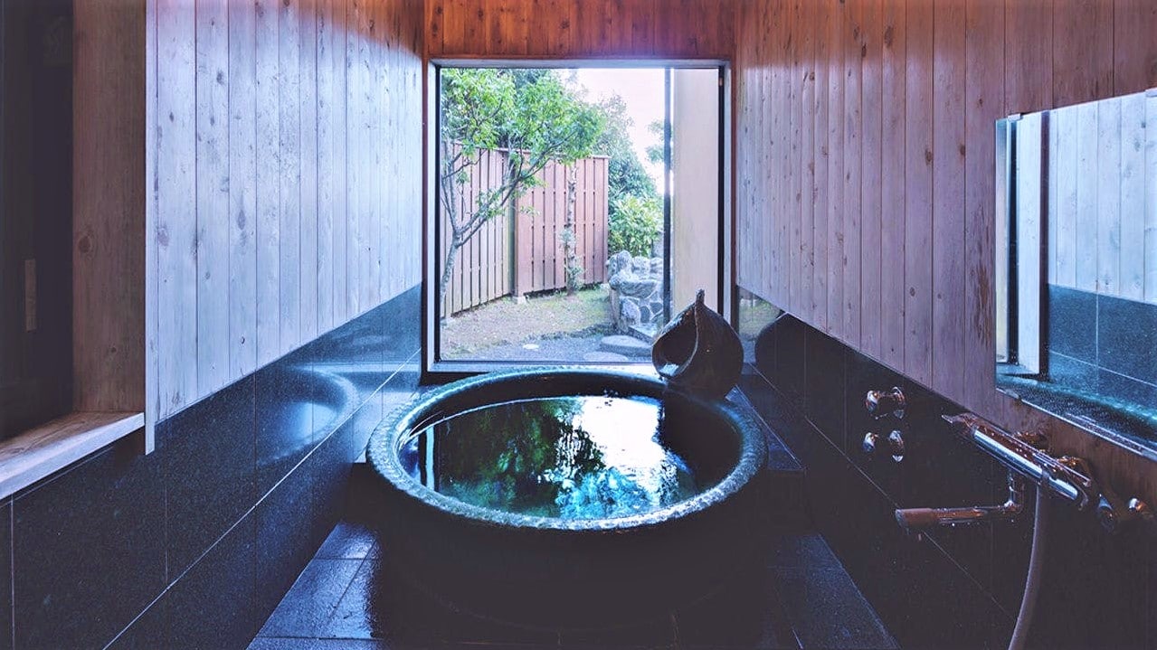 ห้องพักขนาดใหญ่ที่สุดพร้อมอ่างอาบน้ำกลางแจ้ง-Arashiyama