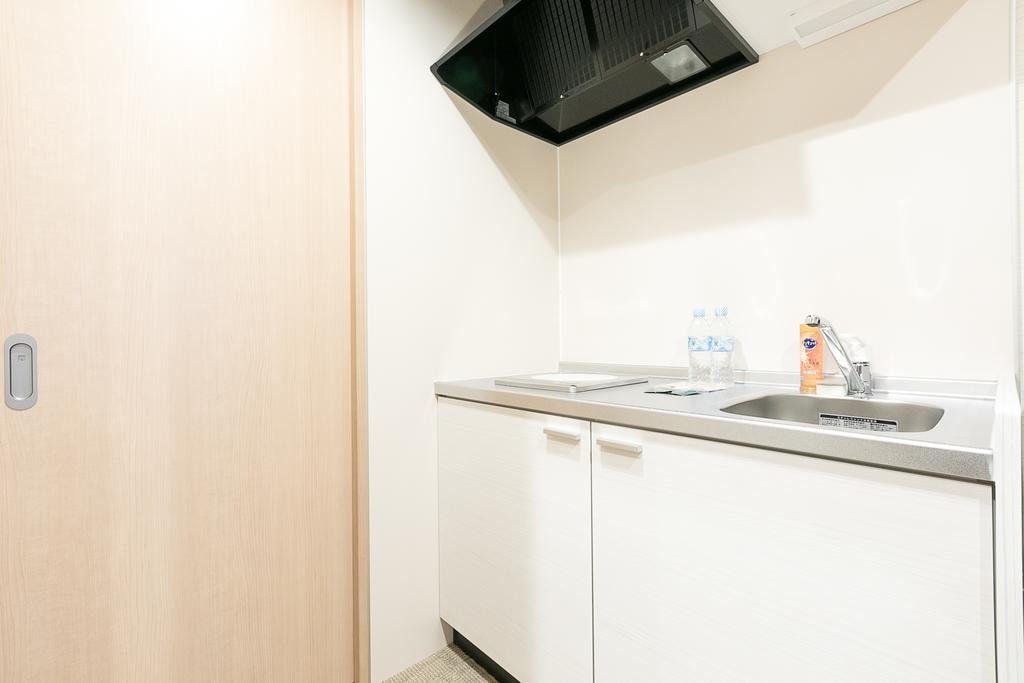 Each room has a kitchen