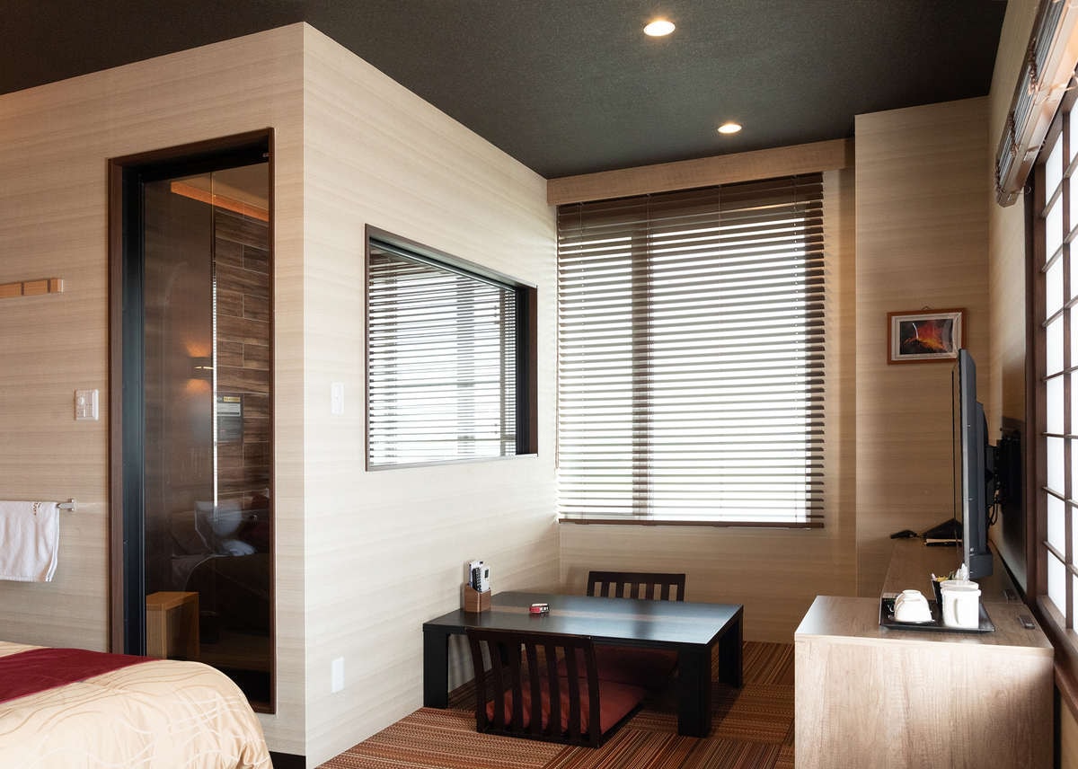 [ห้องพักสไตล์ตะวันตกพร้อมน้ำพุร้อนธรรมชาติ] ห้องพักสไตล์ญี่ปุ่น-ตะวันตกแบบโมเดิร์น ขนาด 30 ตารางเมตร