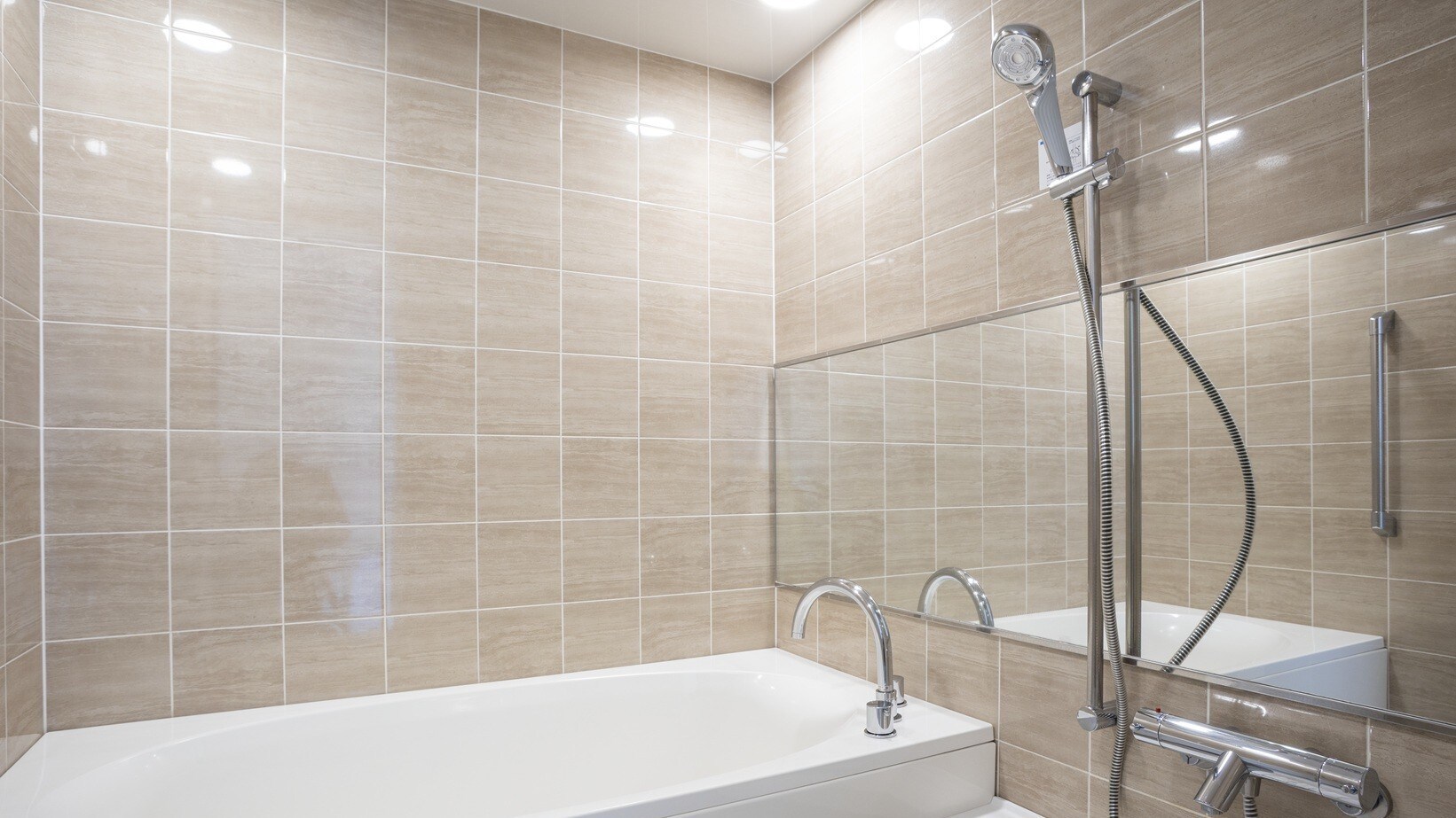 [Ocean Resort Hotel & Spa Uminpia] Japanese-Western room with the sound of waves