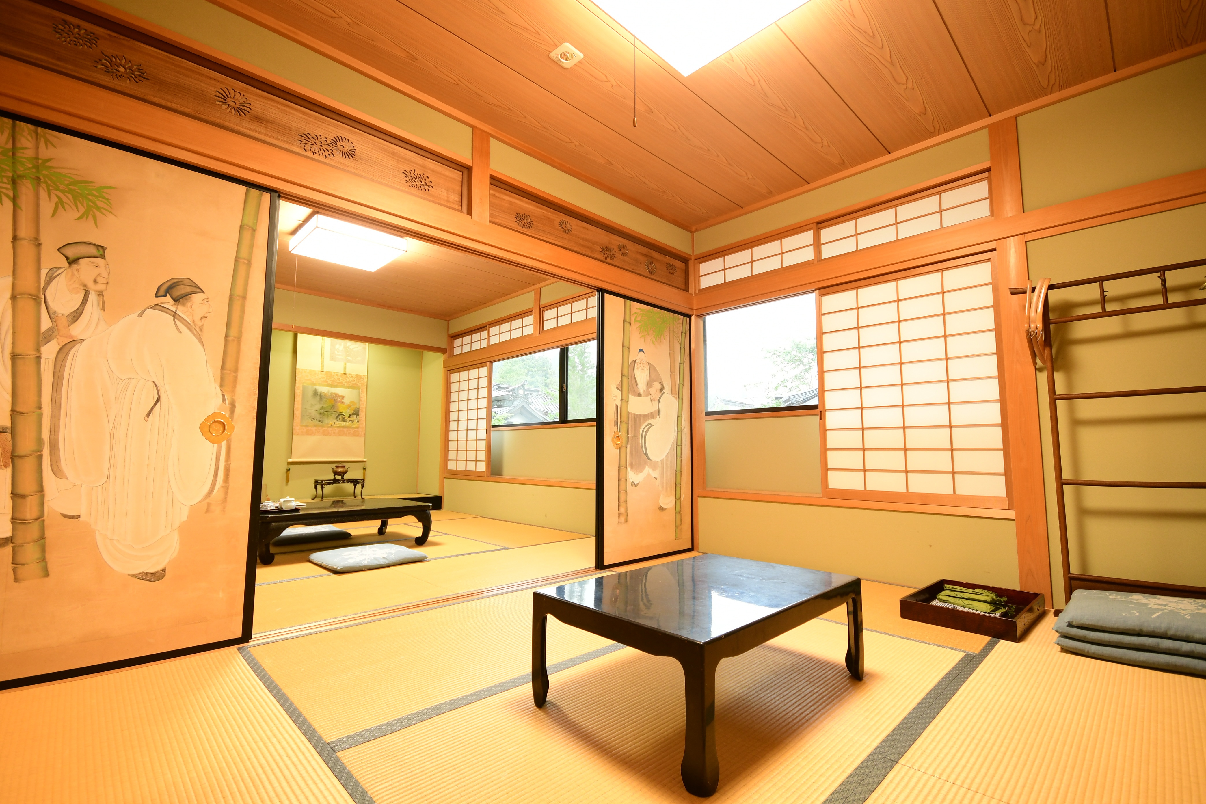 An example of a Japanese-style room of 12 to 16 tatami mats (toilet, air conditioner, Wi-Fi)