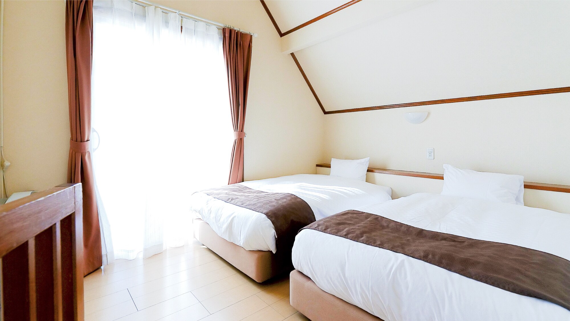 [Lakeside Dog Villa] Full of ideas to make your first trip with your dog safe and comfortable