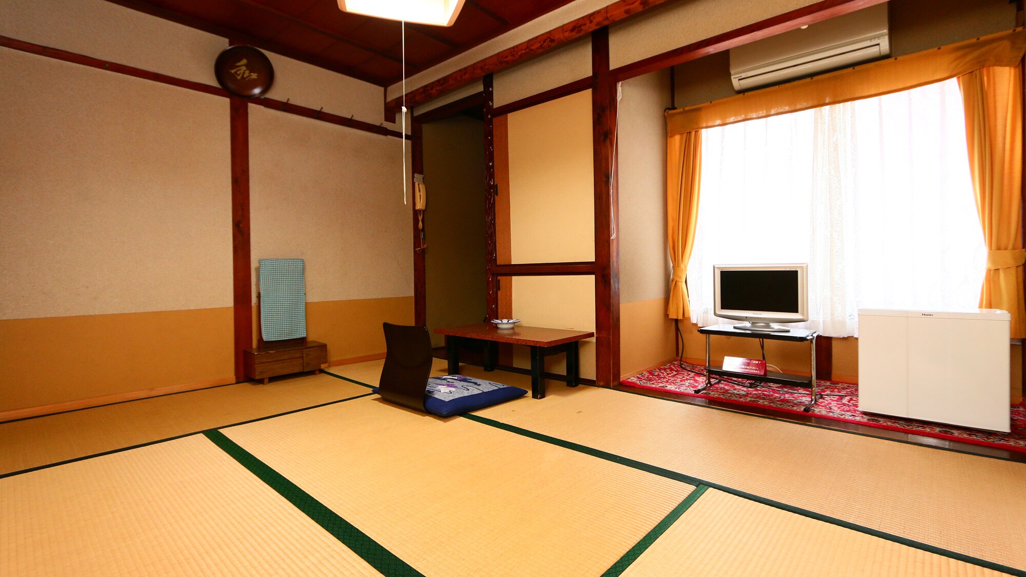 The rooms in the annex. Surprisingly, there are many fans of this retro atmosphere!