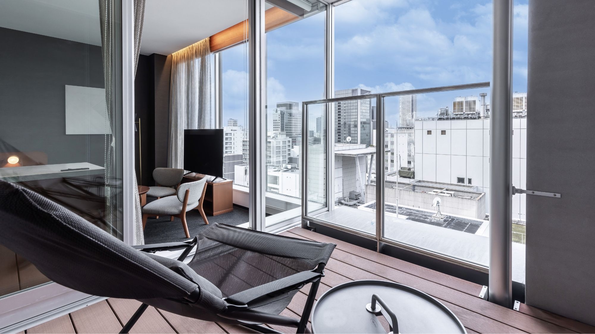 ◆ห้องทวินสกายวิว｜ระเบียงส่วนตัว