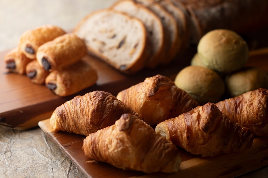 Breakfast buffet bread