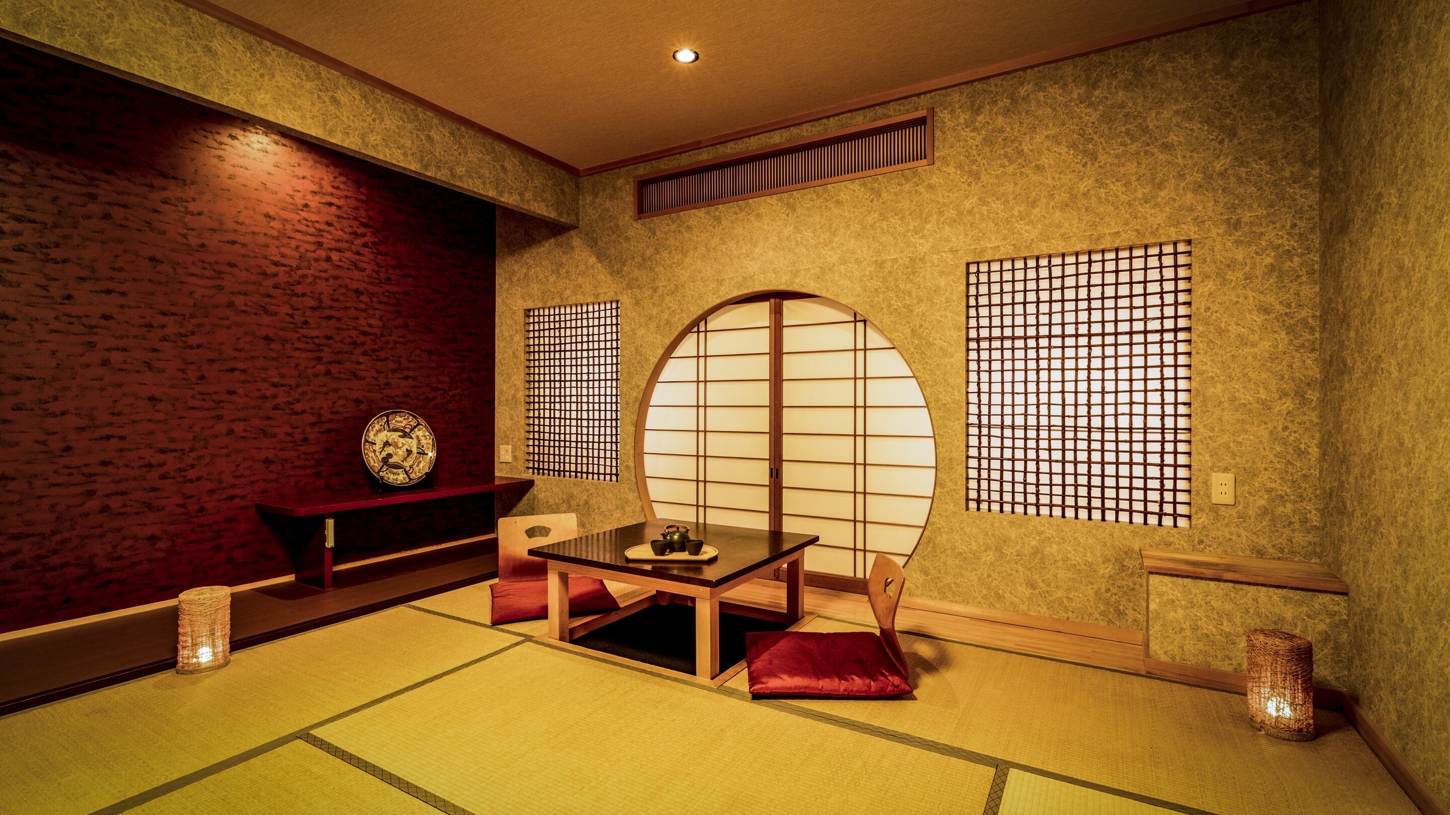 Standard Japanese-style room, accommodating up to 4 people (high windows only) *Example of a guest room