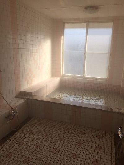 Large communal bath