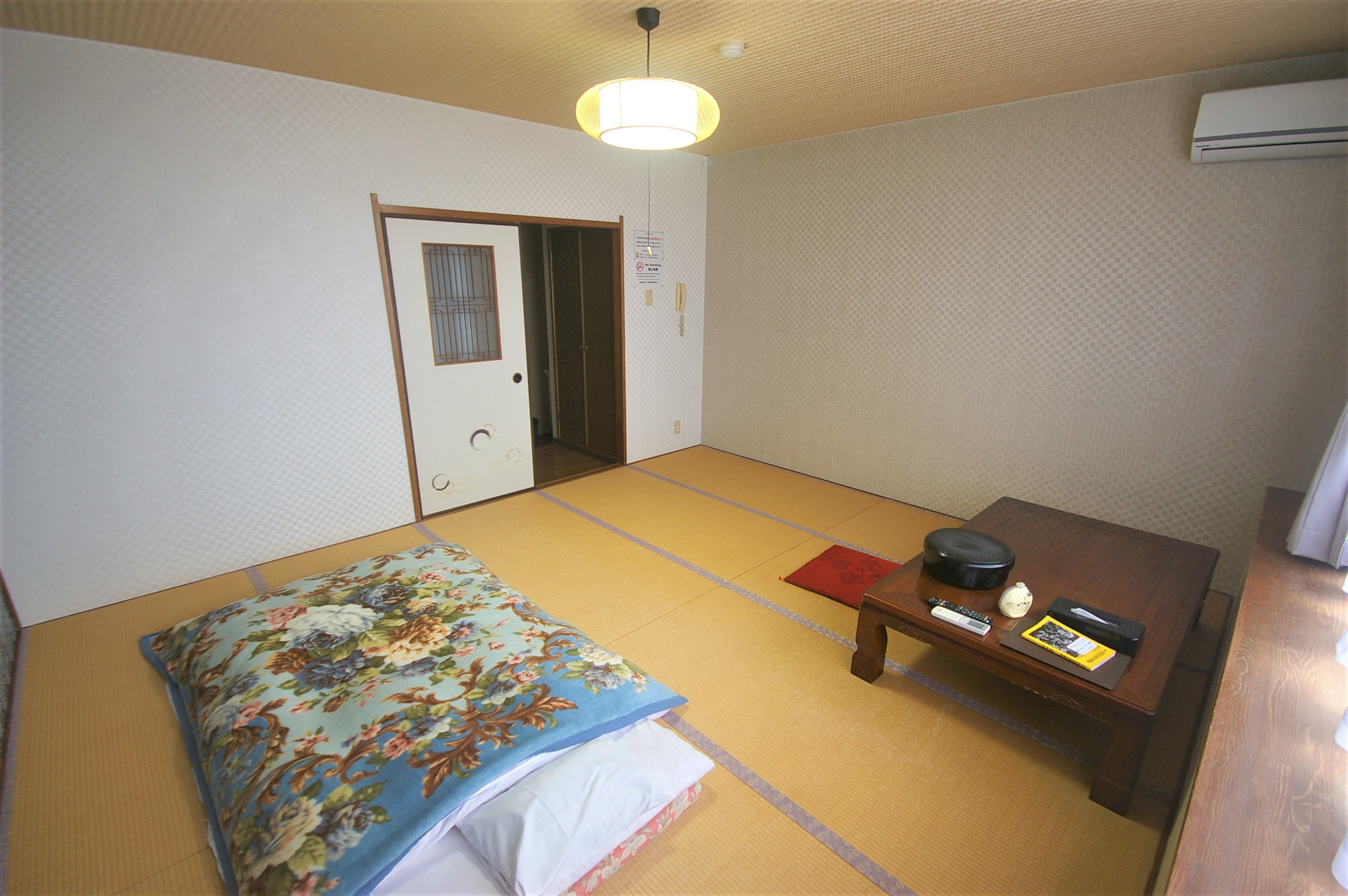 Japanese-style room 10 tatami mats