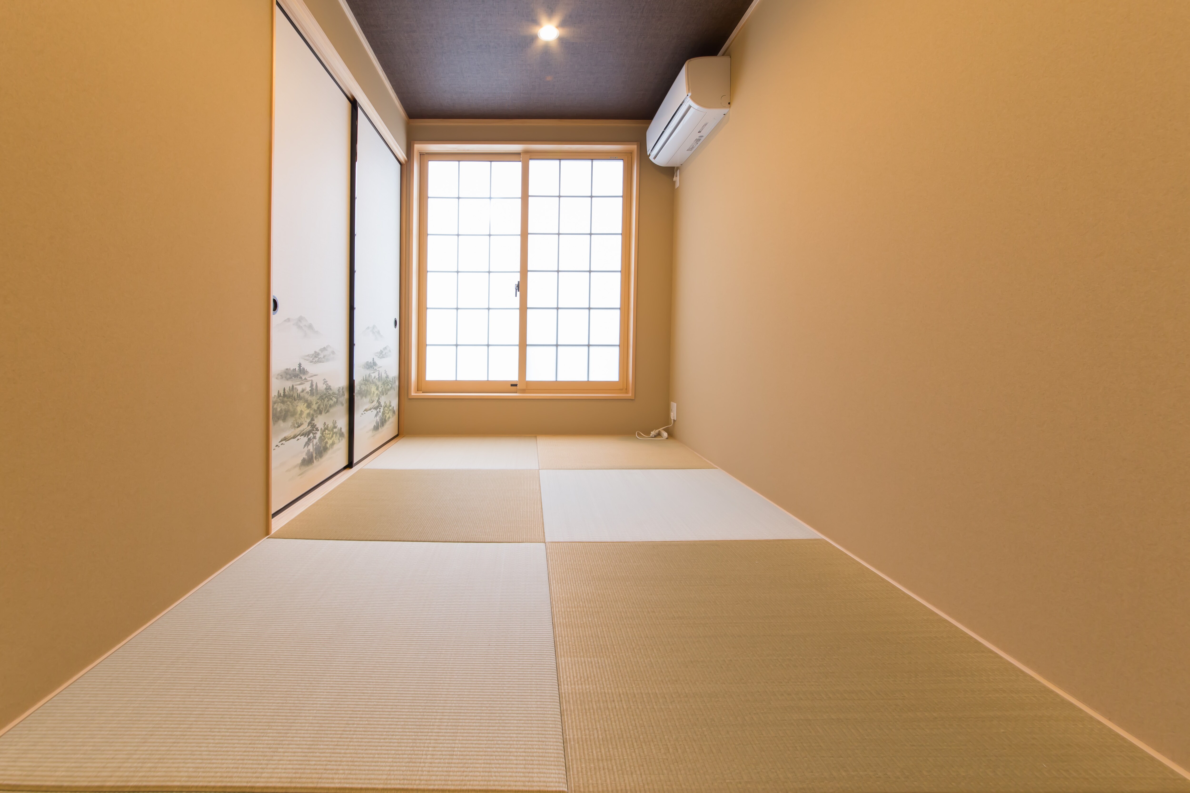 Japanese-style room