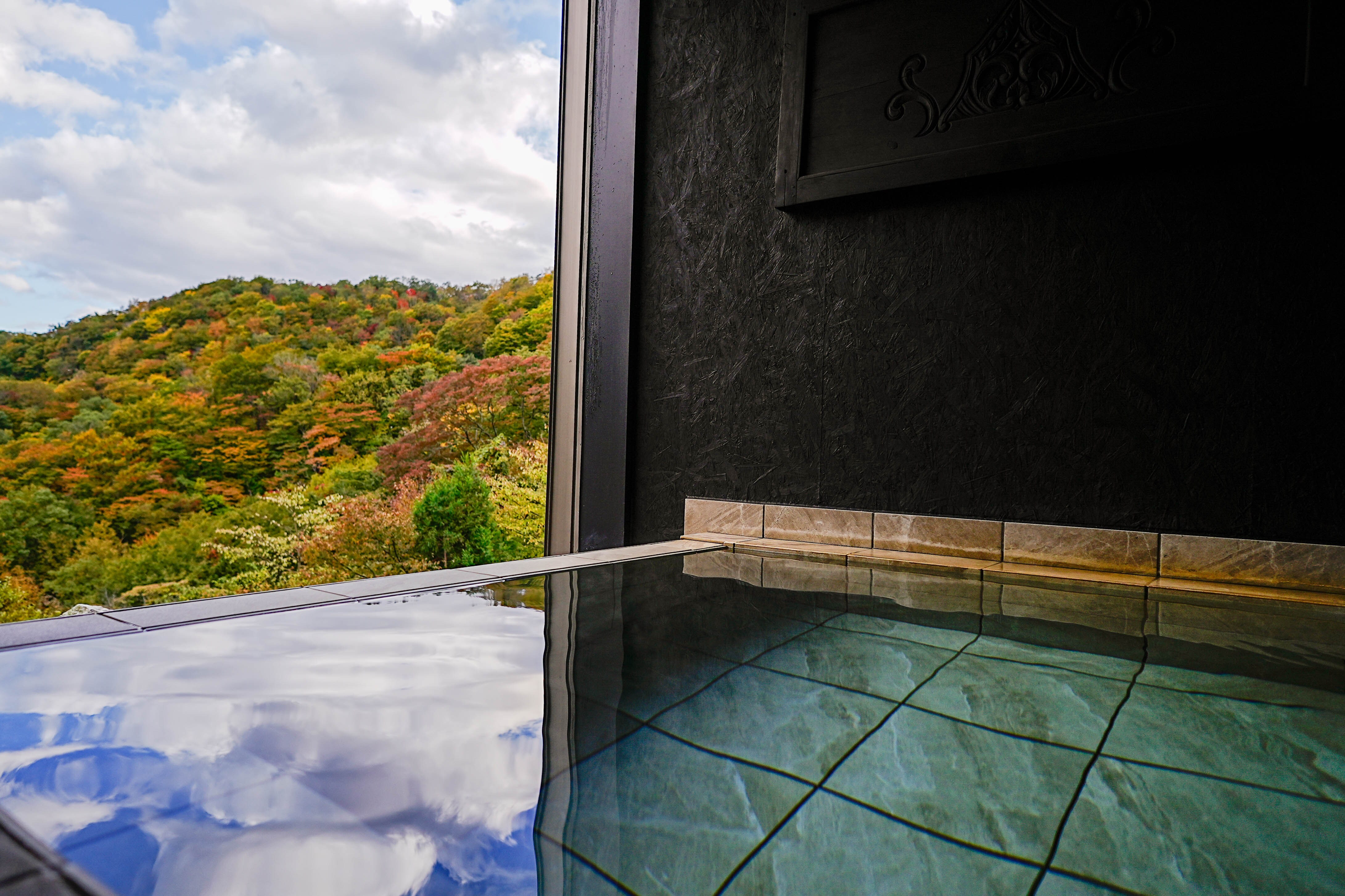 Hitohikari, an all-inclusive hot spring inn