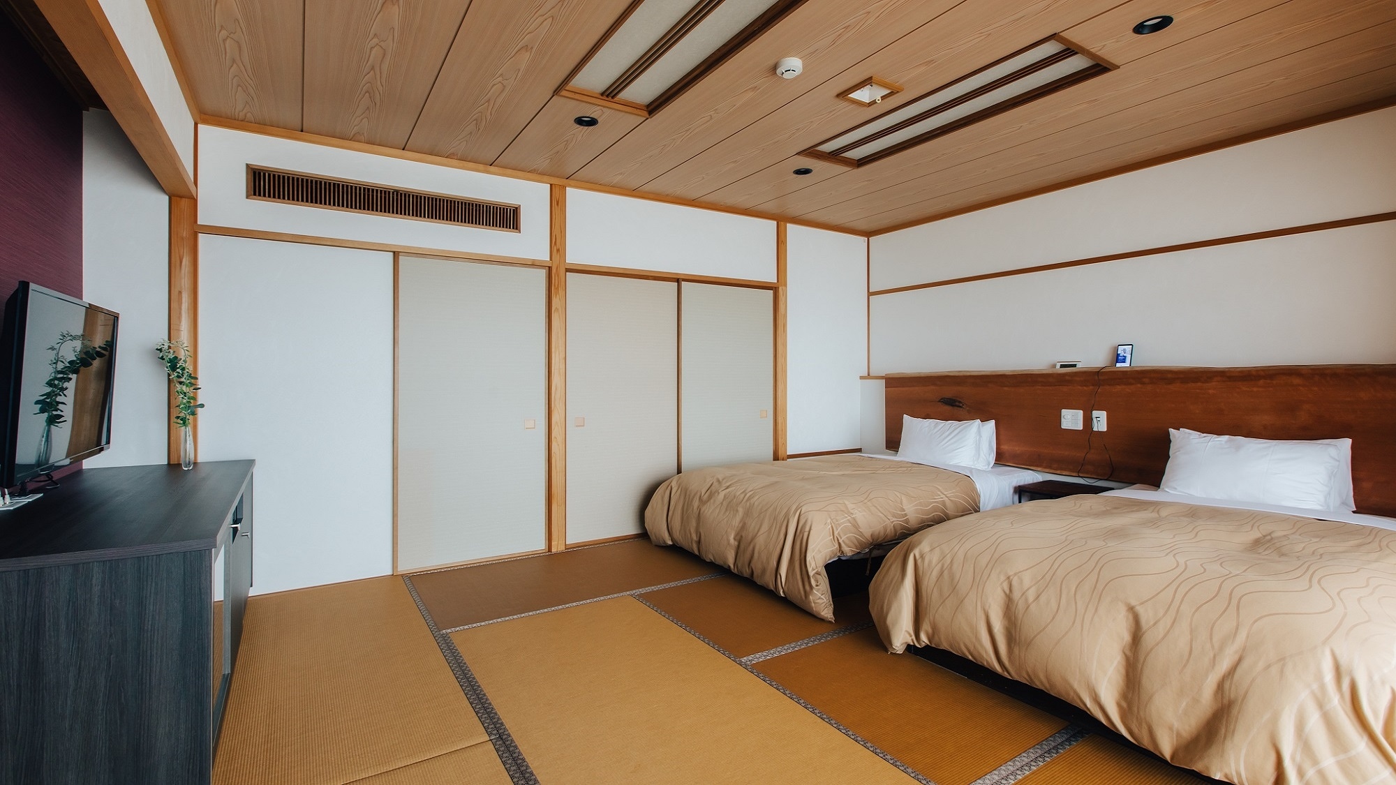 [New building] 2nd floor Japanese-style twin room / 25 square meters / Non-smoking