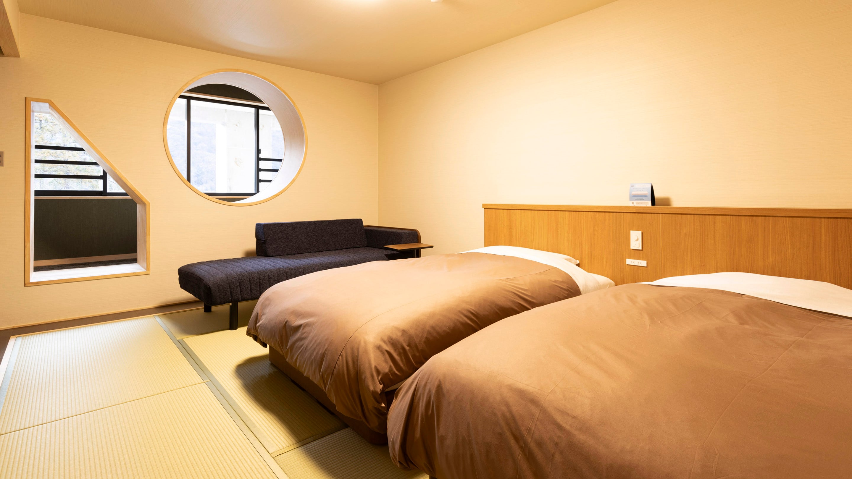 Phòng ngủ Airweave Tiêu chuẩn Nhật Bản Giường đôi Sức chứa 3 người *Ví dụ về phòng khách