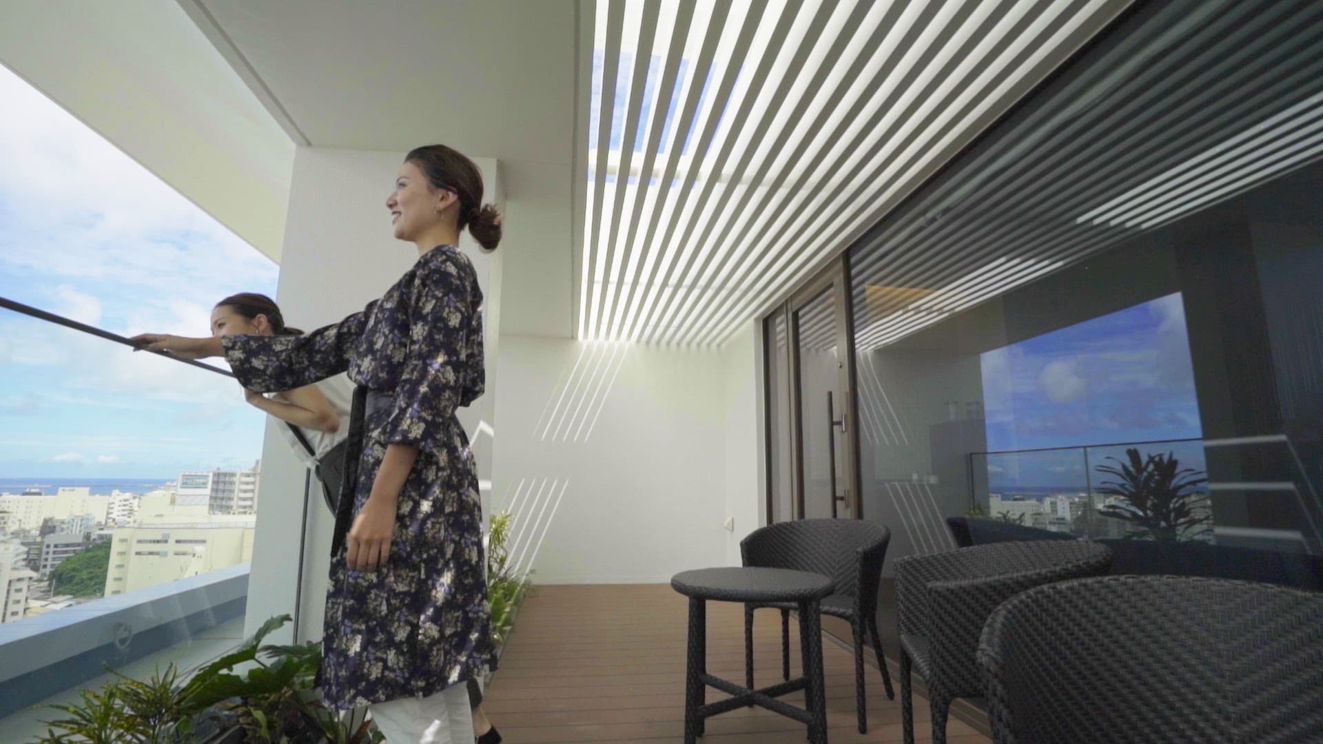 13th floor terrace | Feel the comfortable breeze of Okinawa.