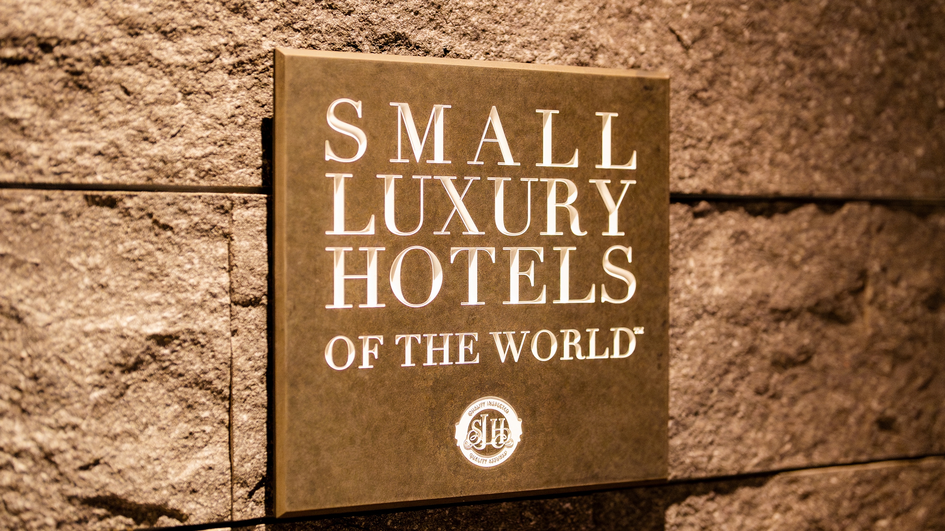 "Small Luxury Hotels of The World Limited" 회원 호텔입니다.
