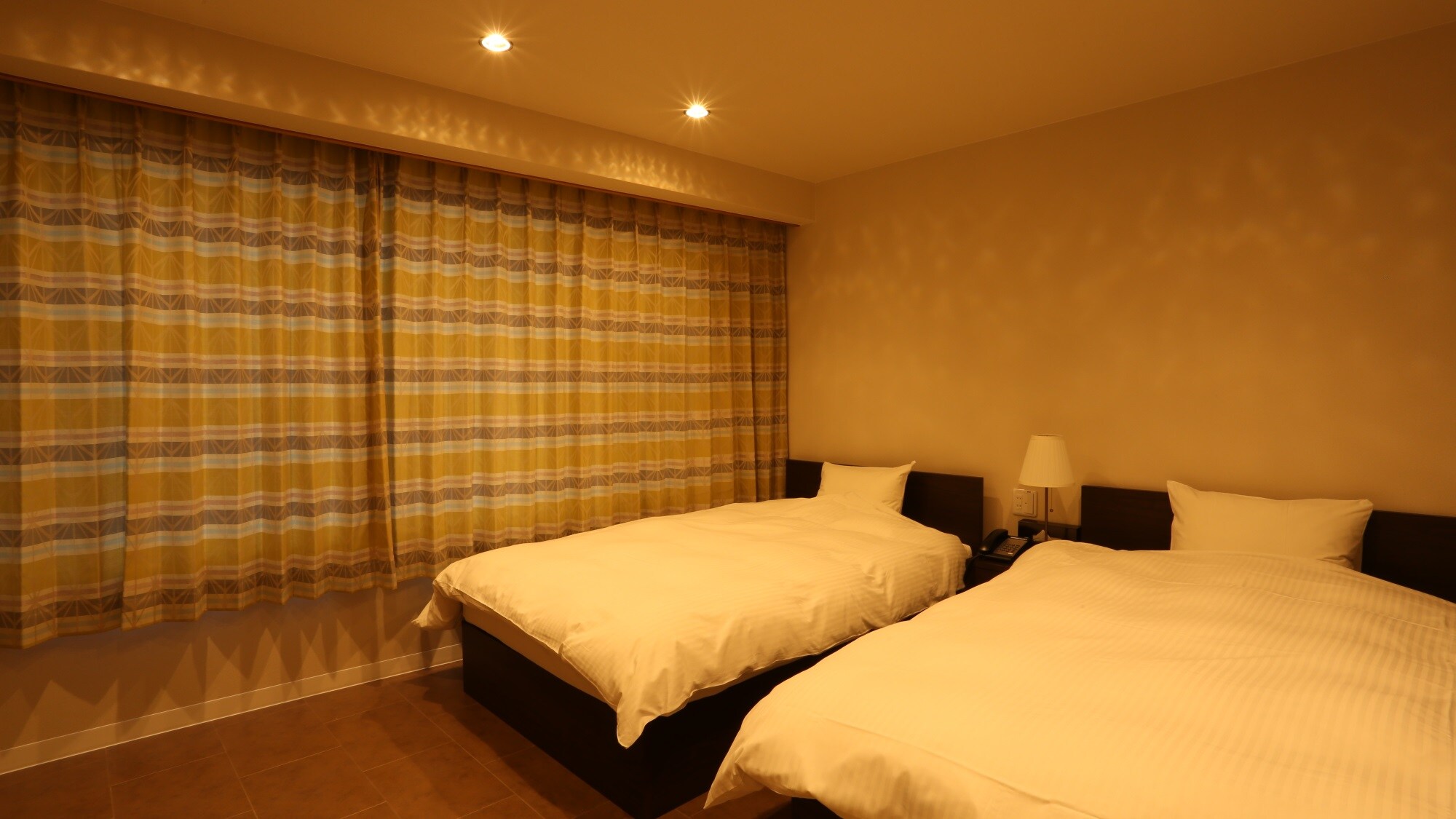 [Standard room example] A simple yet calm bedroom.