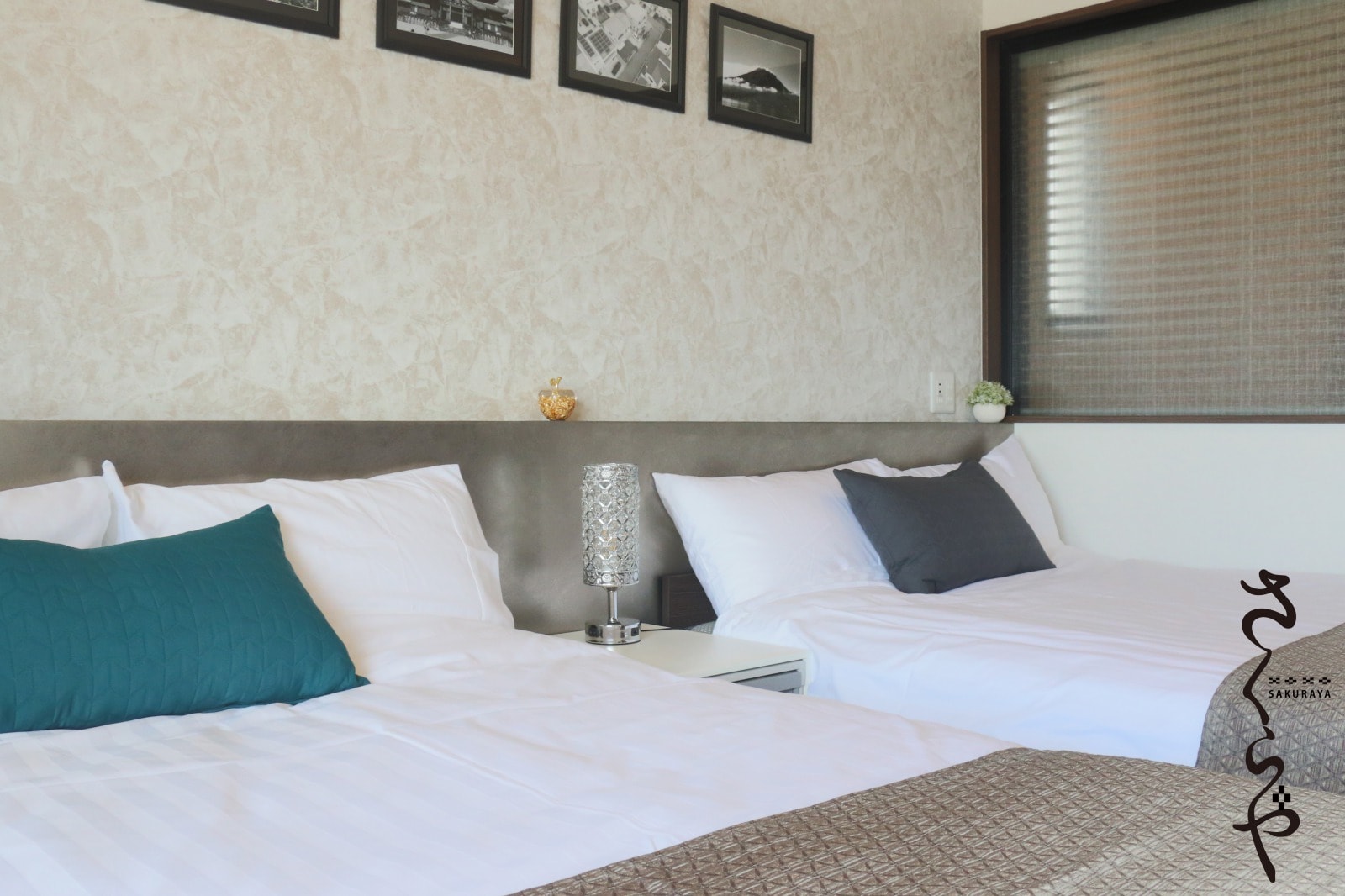Bedroom / Bedroom