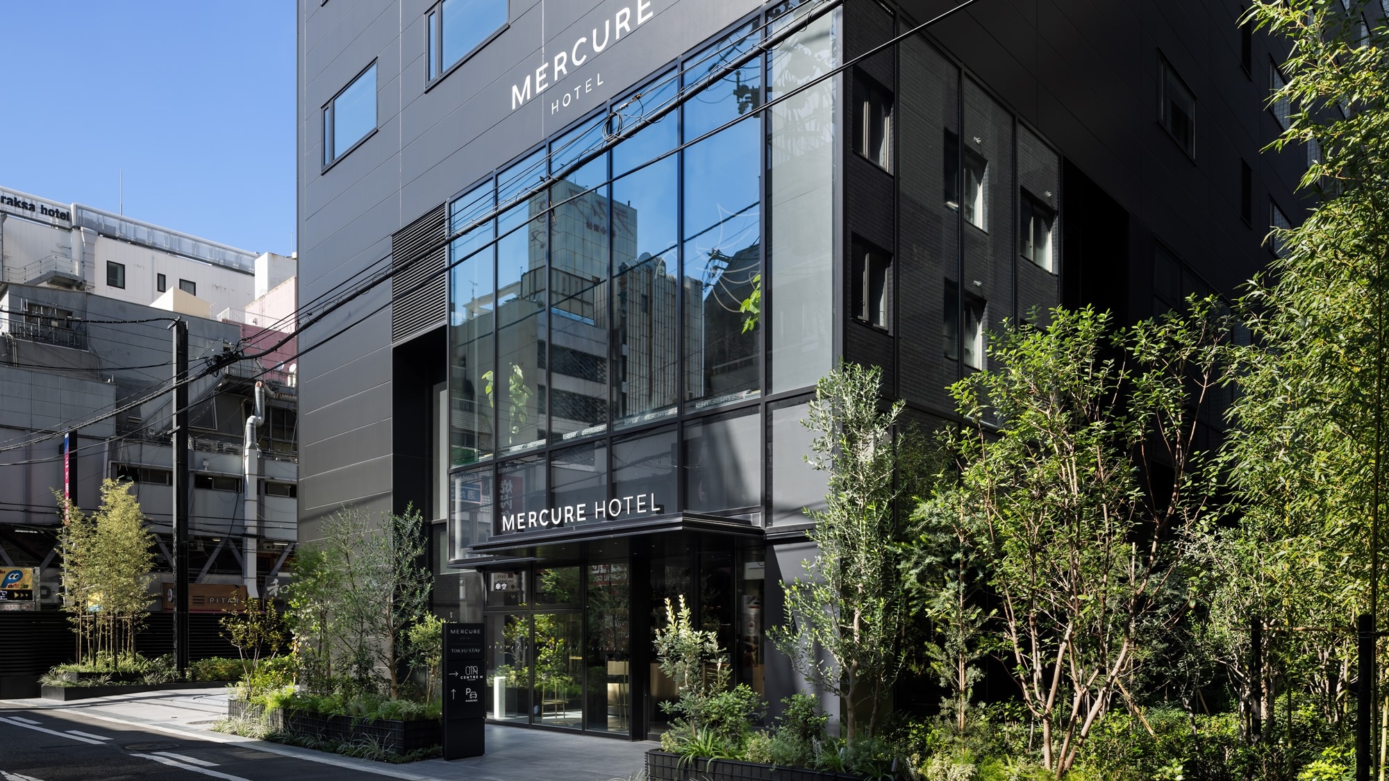 Appearance｜Experience a higher-grade daily life while feeling the energy of the vibrant city of Namba.