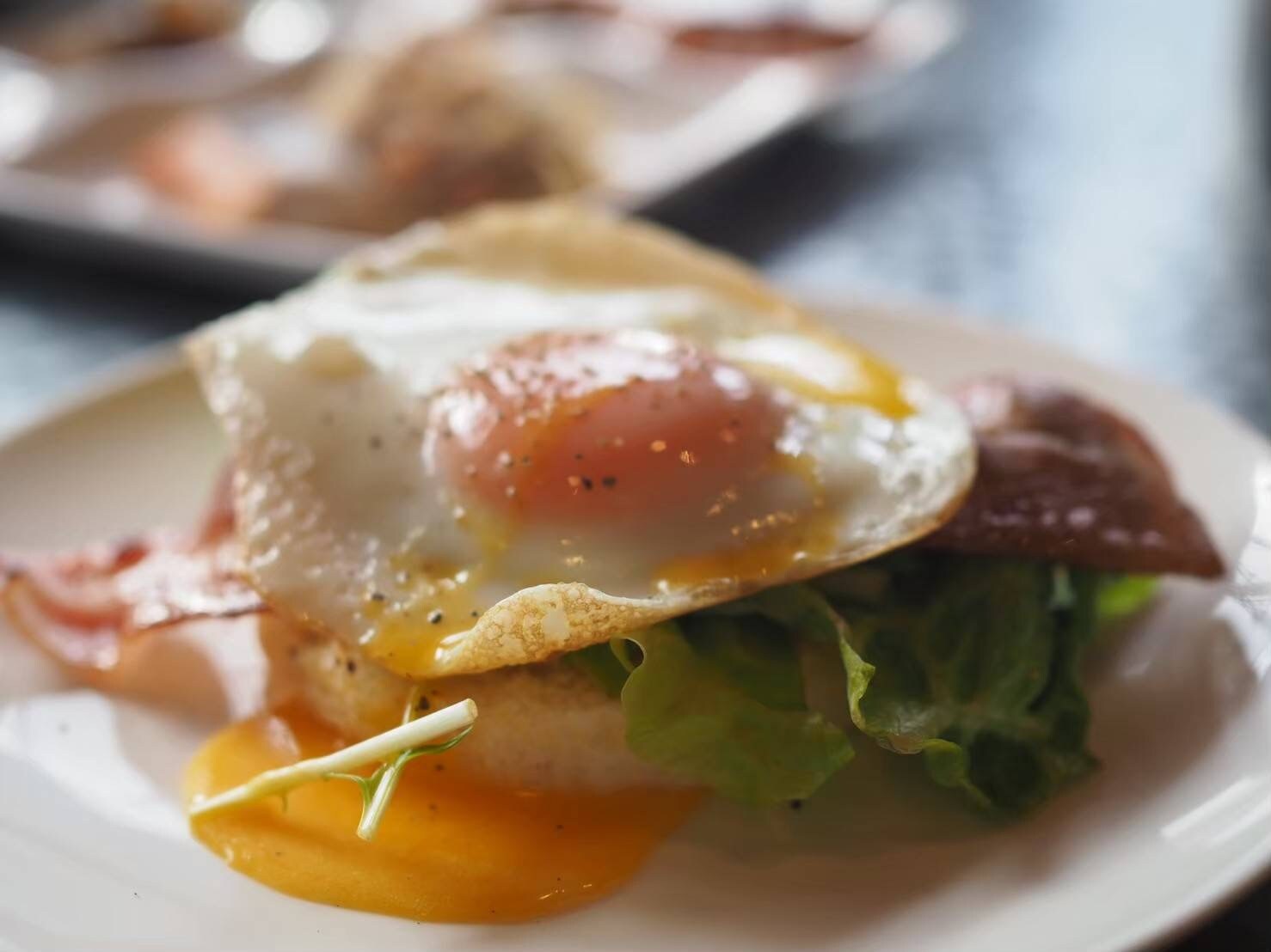 Eggs Benedict