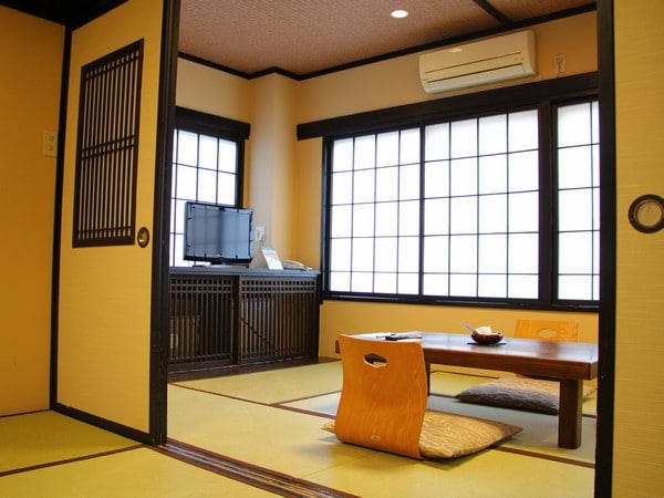 Room 101, a Japanese-style room that continues for two rooms on the first floor