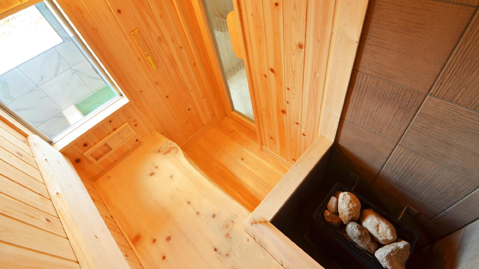 ・Kasuga: Sauna