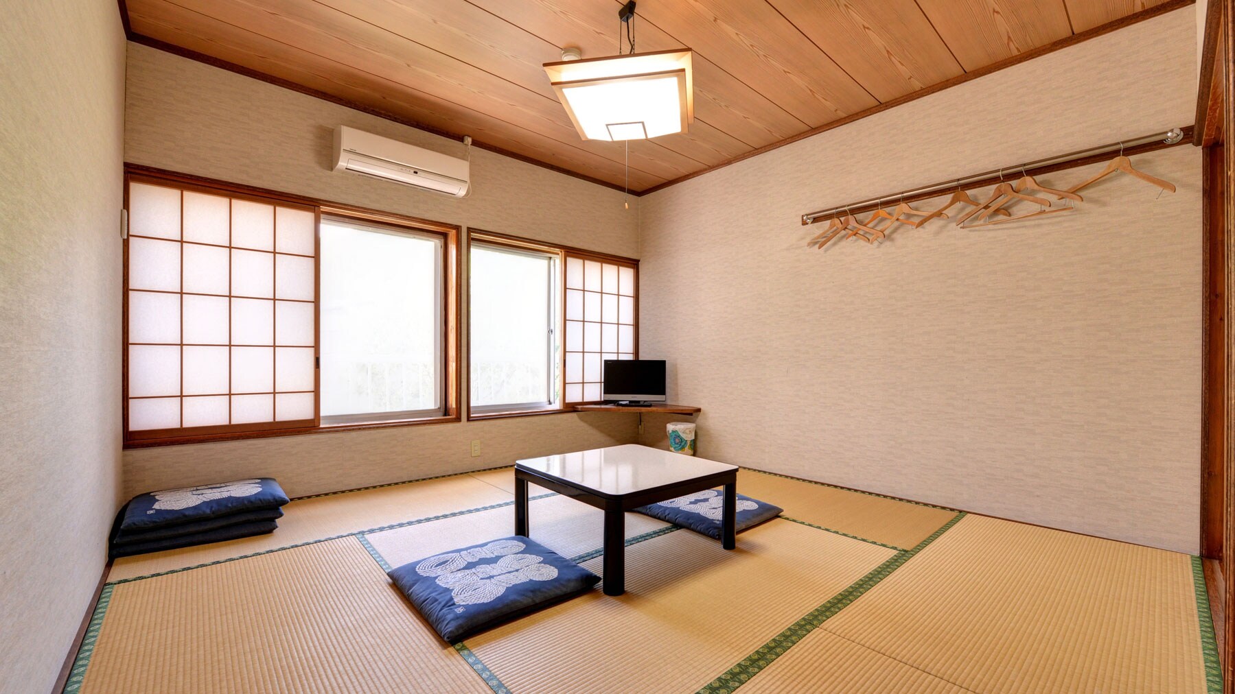 * ห้องสไตล์ญี่ปุ่น 8 เสื่อทาทามิ (ตัวอย่างห้องพัก) / แนะนำสำหรับกลุ่มและครอบครัว! กรุณาพักผ่อนในห้องสไตล์ญี่ปุ่นที่บริสุทธิ์