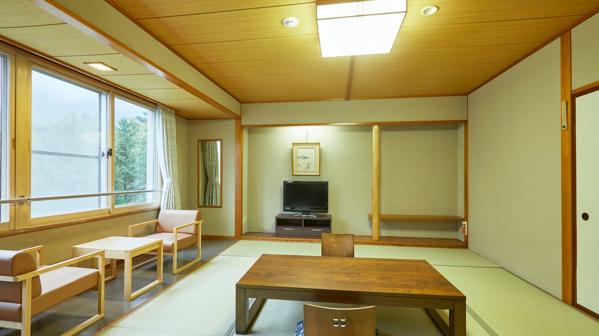 ห้องพักแบบญี่ปุ่น (10 เสื่อทาทามิ)