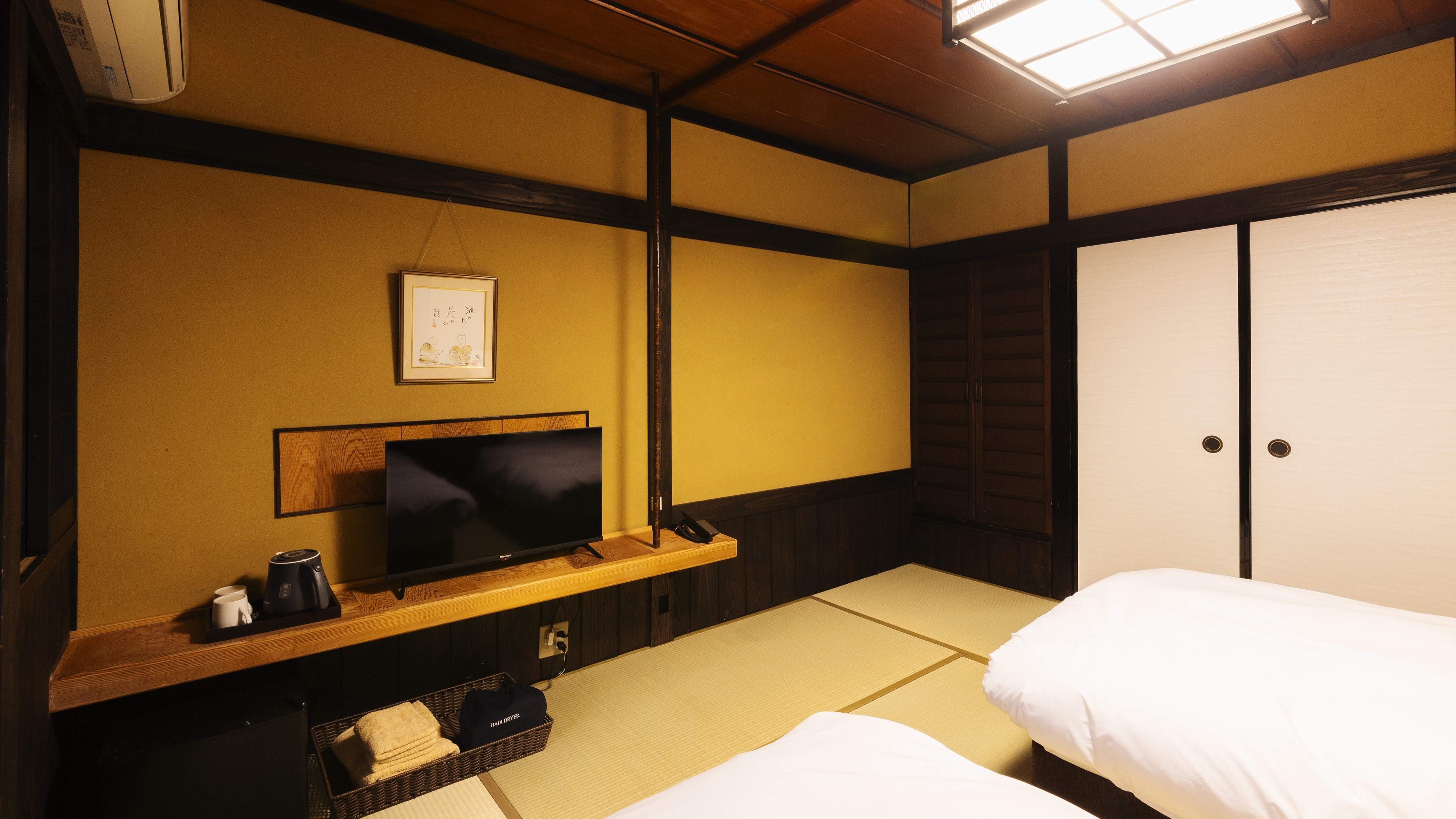 Japanese-style room 8 tatami twin