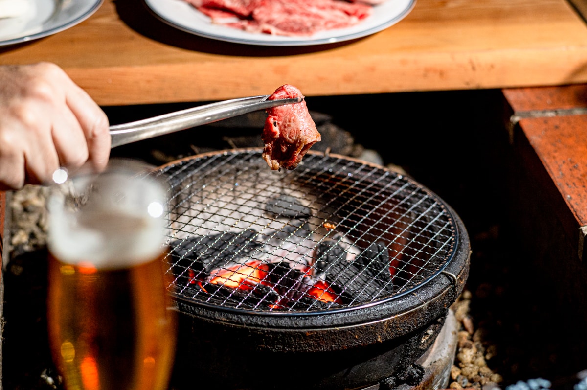 [Charcoal grilled BBQ]