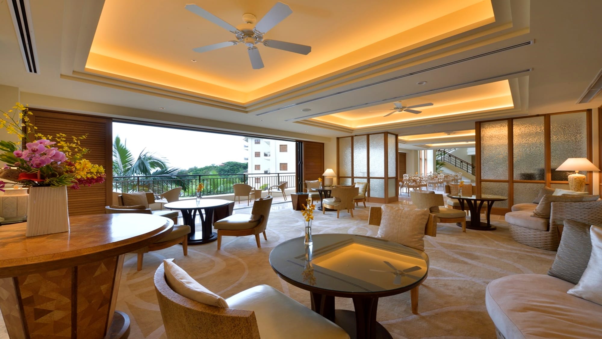 Club lounge tea time